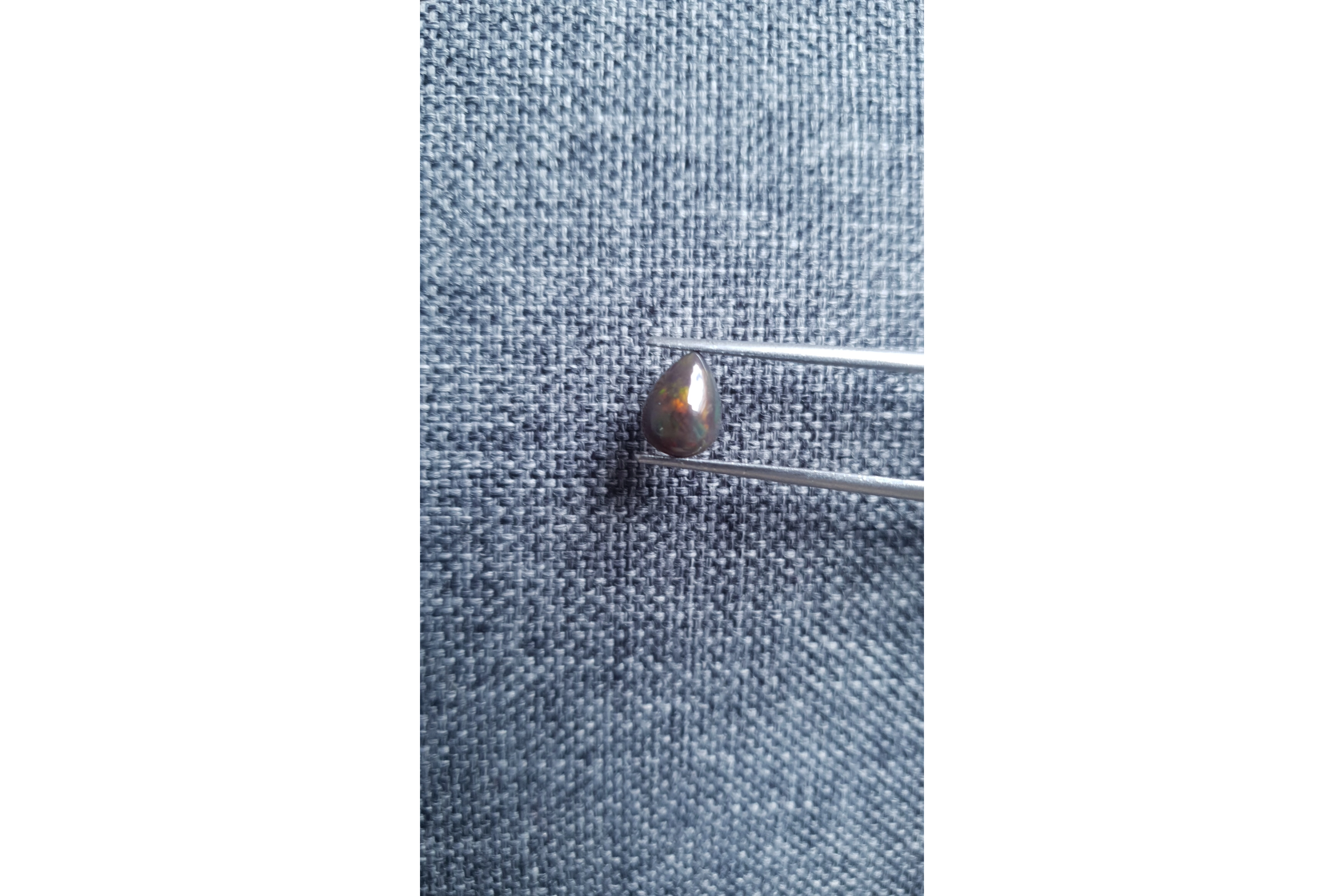 Opale noire 0.78 ct - 1