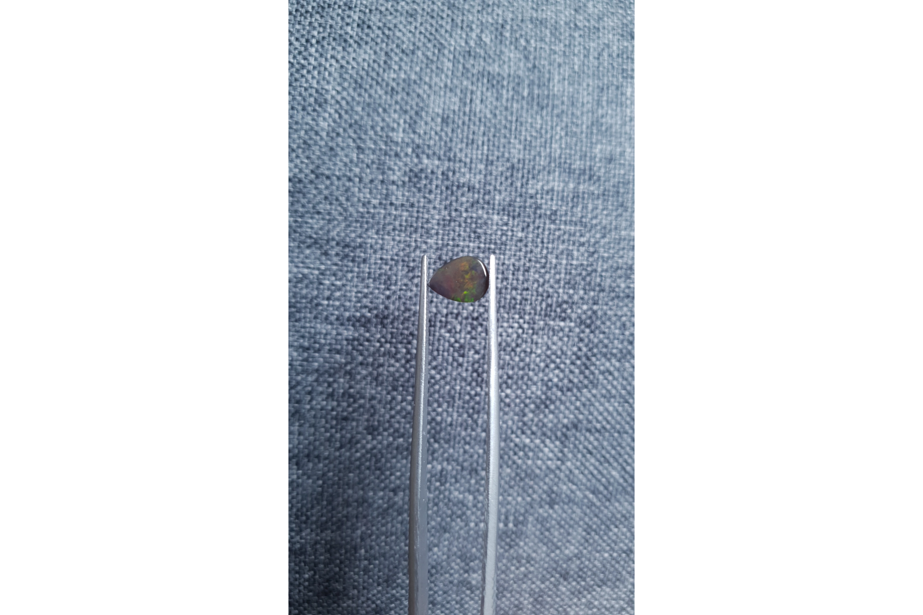 Opale noire 0.78 ct - 4