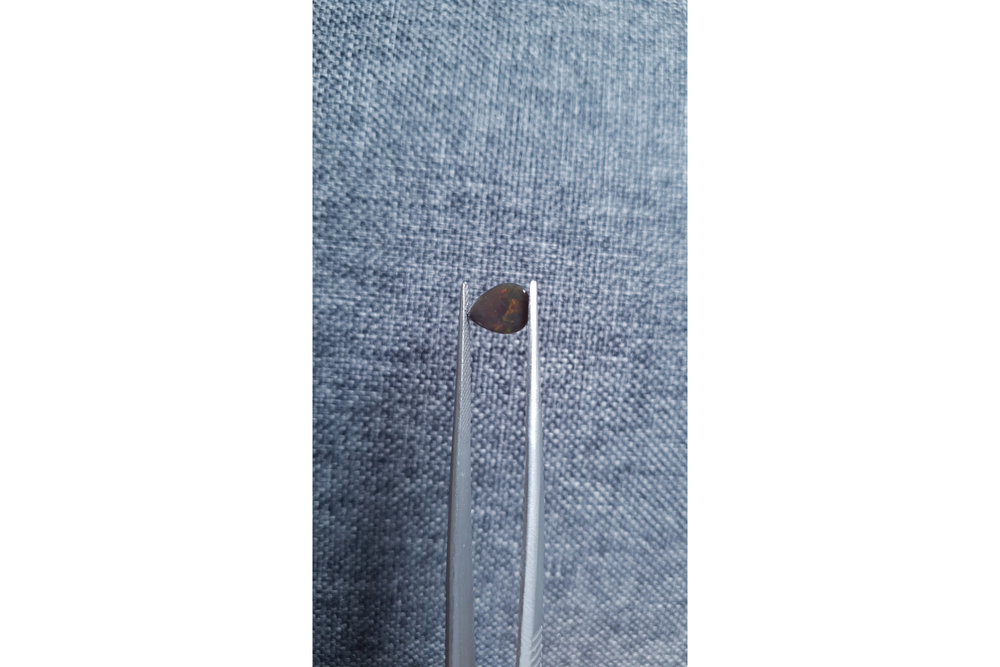 Opale noire 0.78 ct - 5