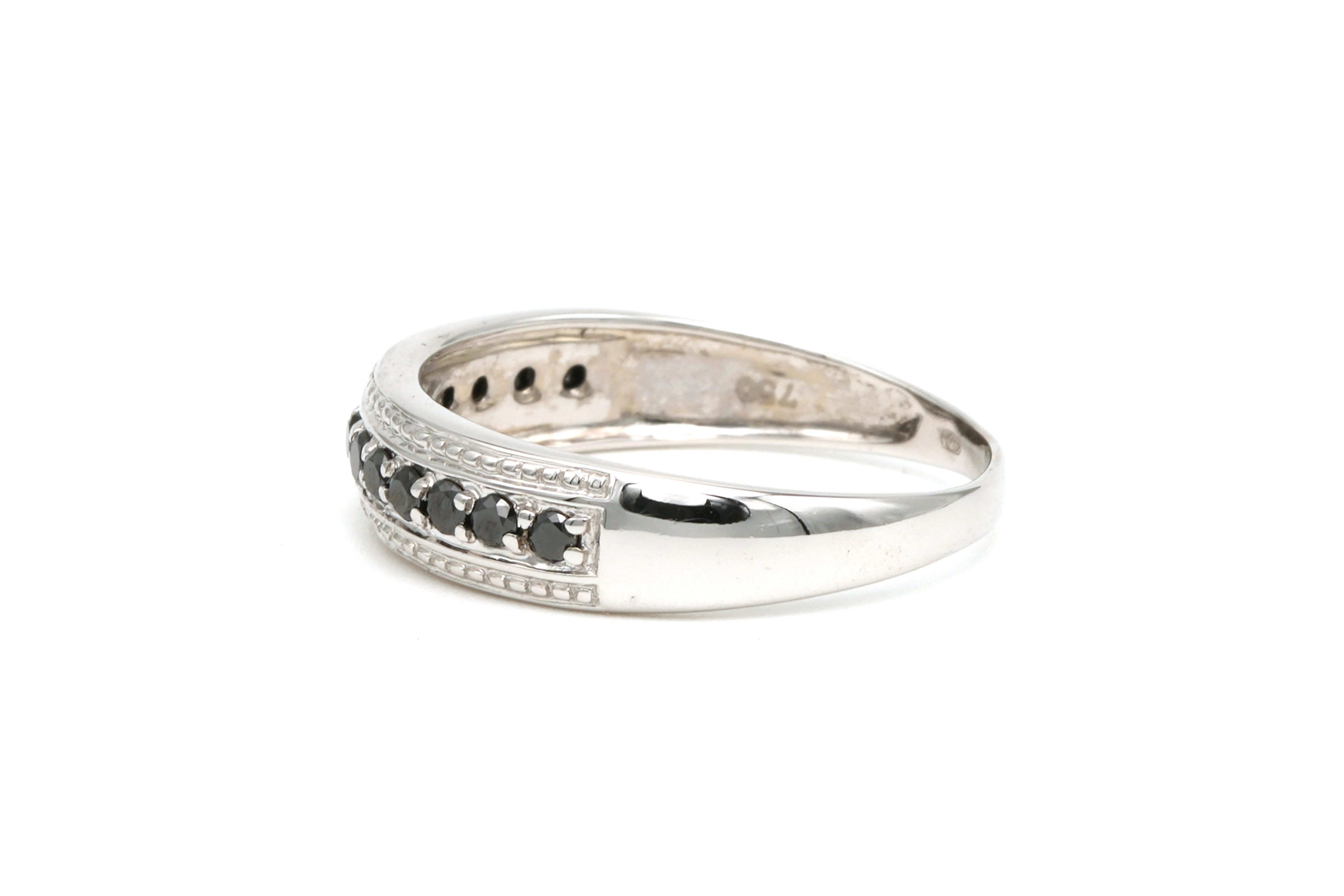 Bague contemporaine en or blanc 18 carats sertie de saphirs - 3