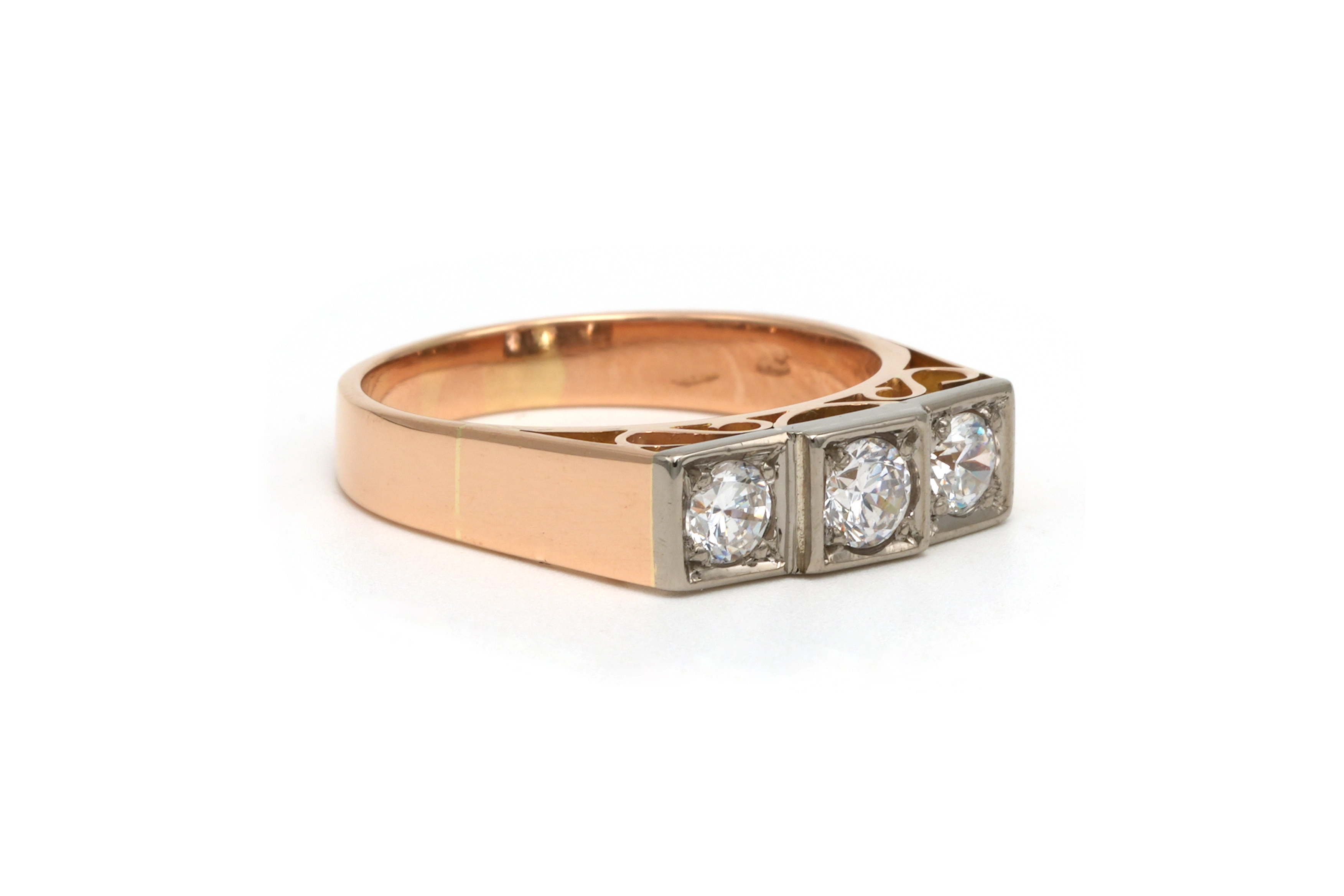 Bague Art Déco en or jaune et blanc 18 carats sertie de diamants "taille" brillant (+-0.48ct) - 6