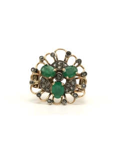 Bague Art Nouveau en or jaune 18 carats sertie d'émeraude et de diamants taille "rose" - 1