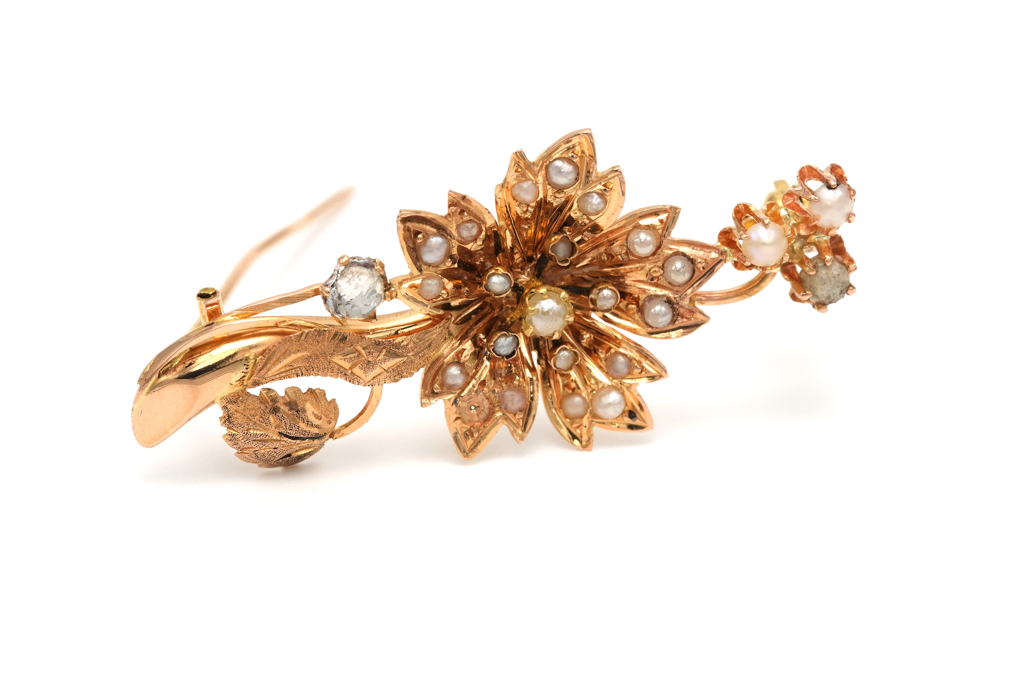 Broche Art Nouveau en or jaune 18 carats sertie de perles et de strass - 5