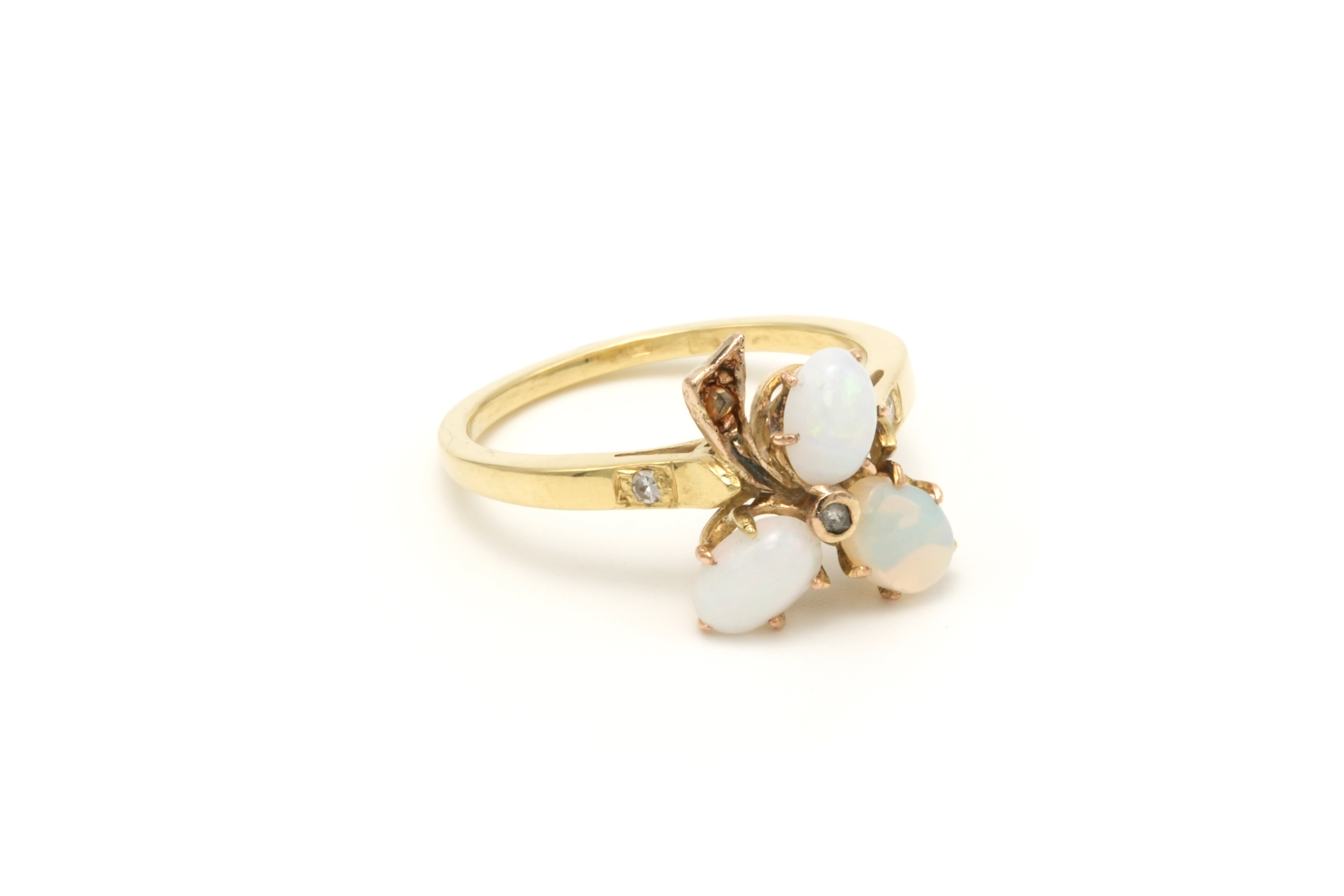 Bague Art Nouveau en or jaune 9 carats sertie d'opales et de diamants "taille" rose - 6