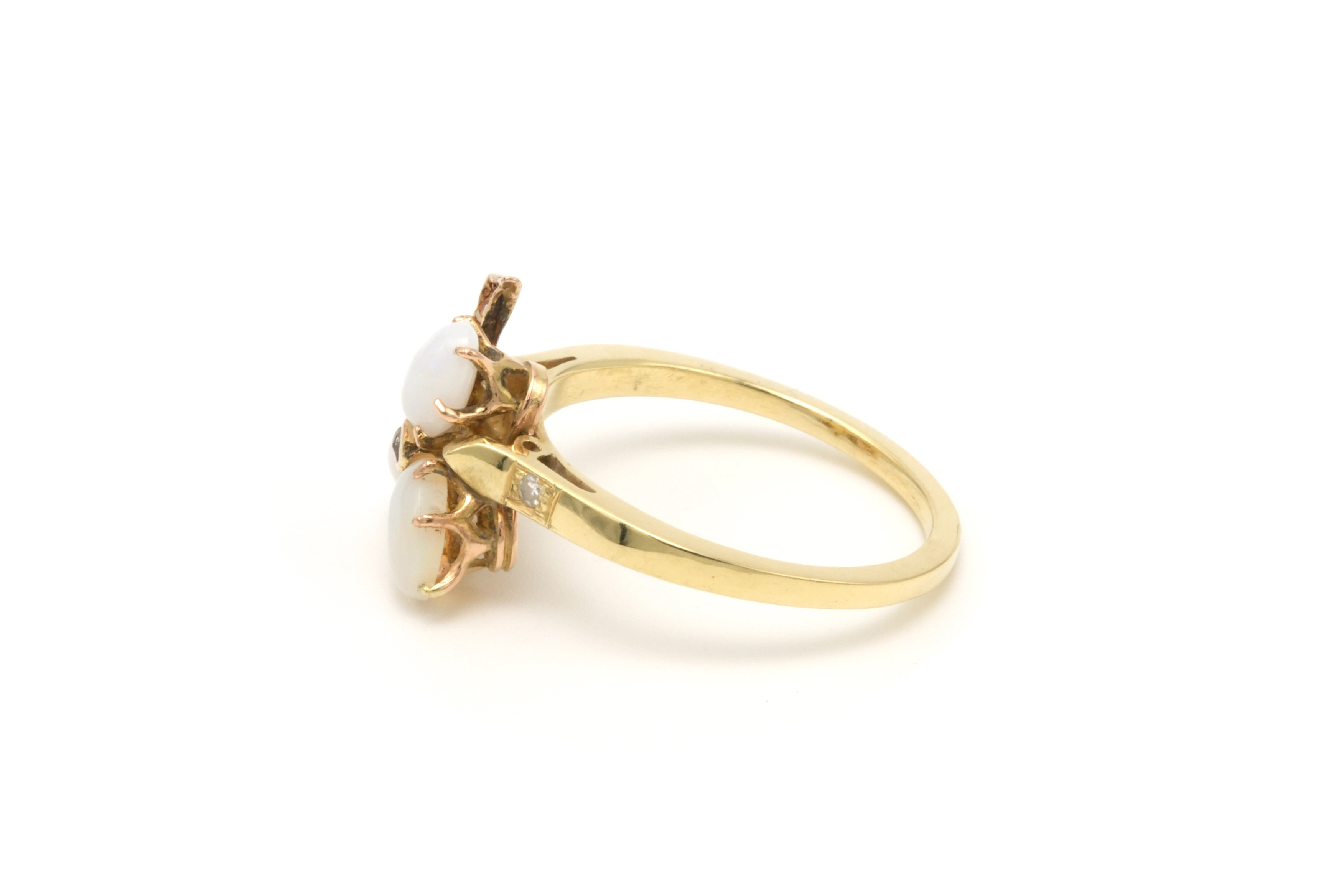 Bague Art Nouveau en or jaune 9 carats sertie d'opales et de diamants "taille" rose - 3