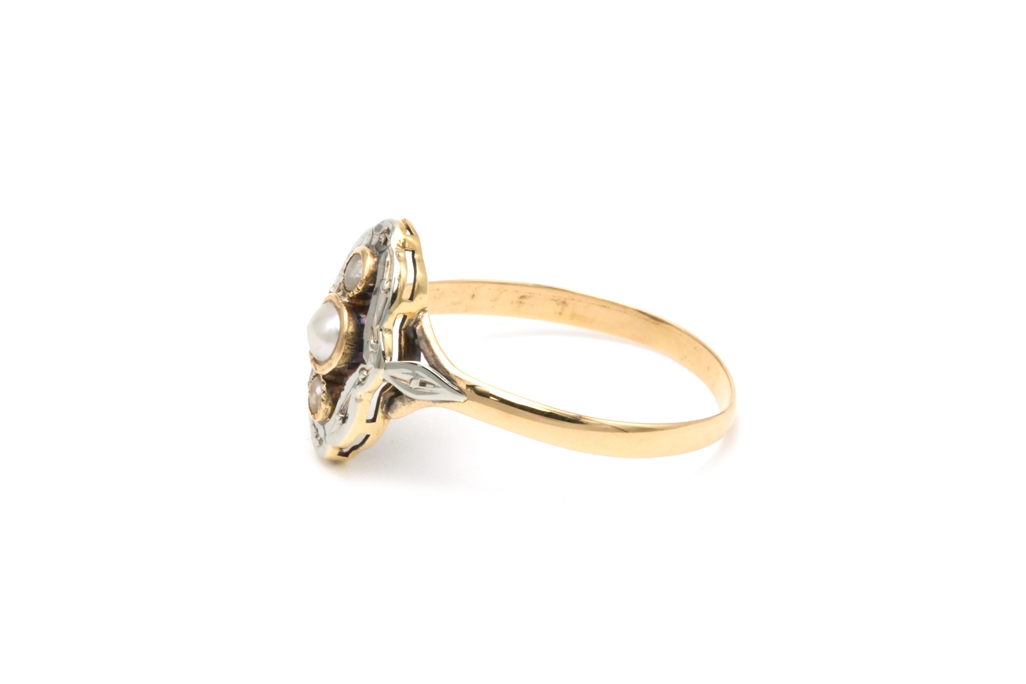 Bague Art Déco en or jaune et blanc 18 carats sertie de perles - 3