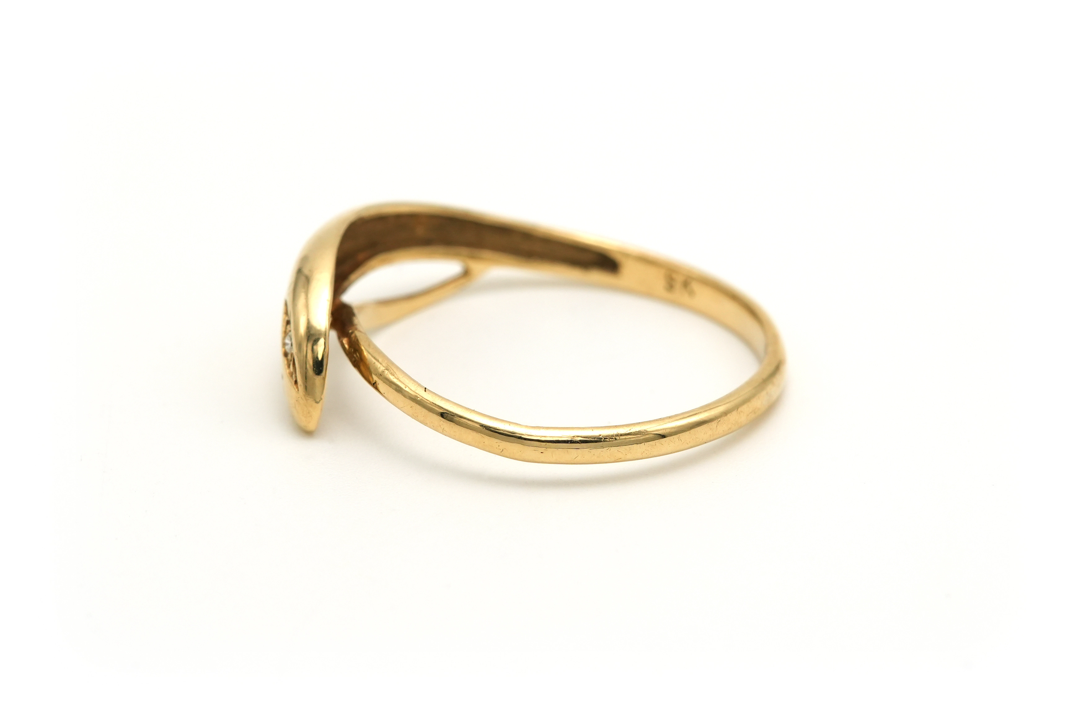 Bague contemporaine en or jaune 9 carats sertie de diamants - - 3