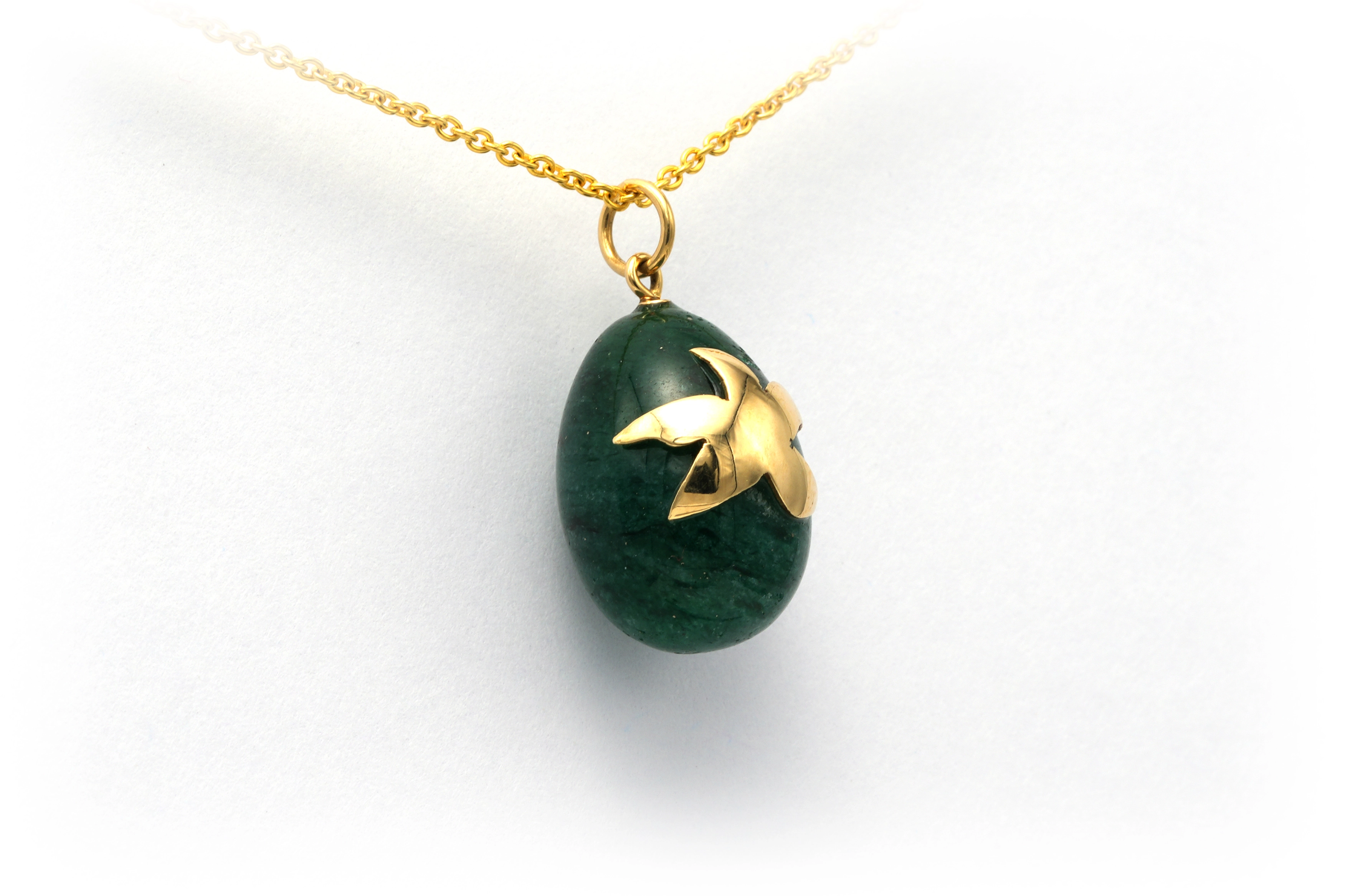 Pendentif contemporain en or jaune 18 carats serti d'une aventurine - 3