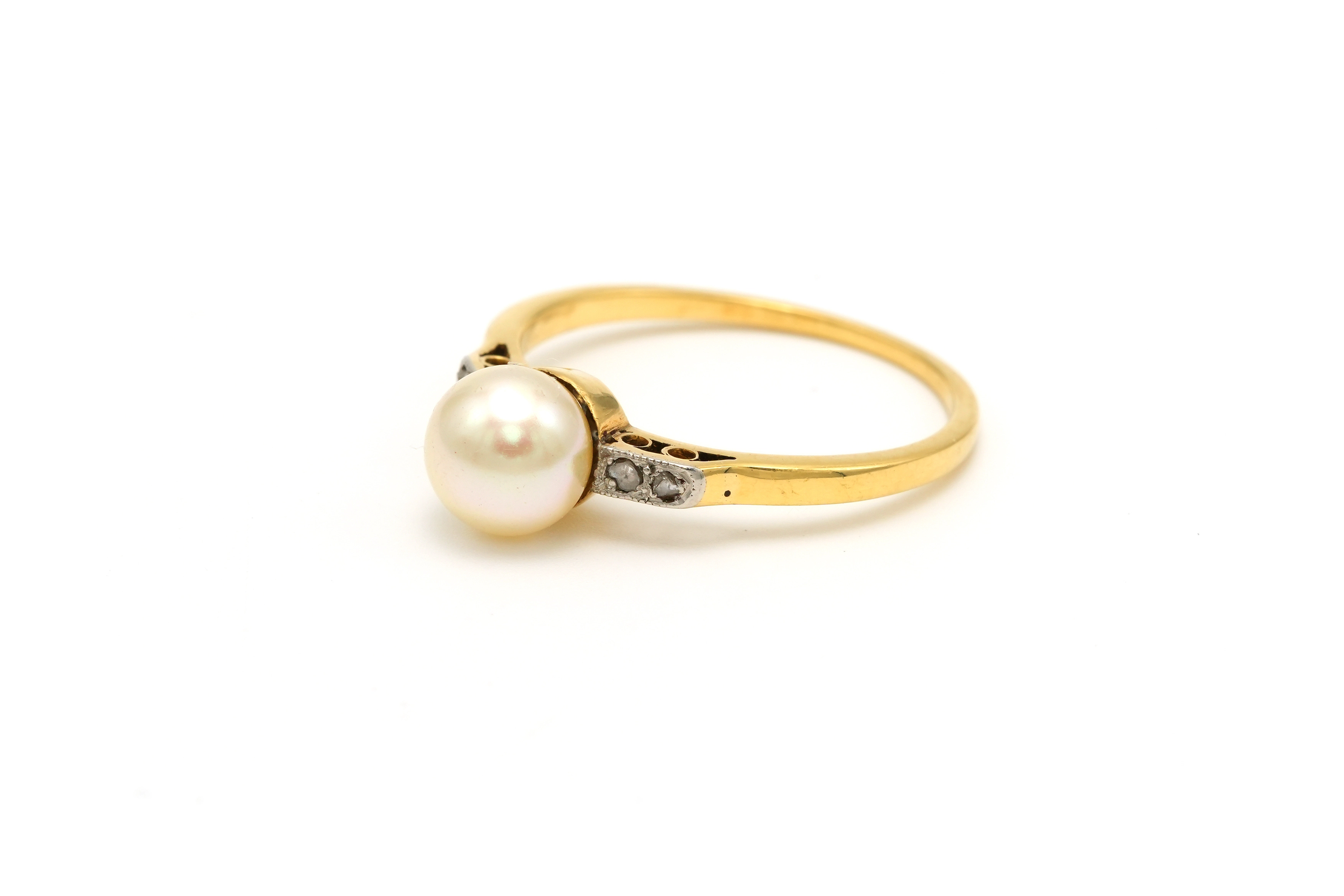 Bague Art Déco en or jaune 18 carats sertie d'une perle et de diamants - - 2