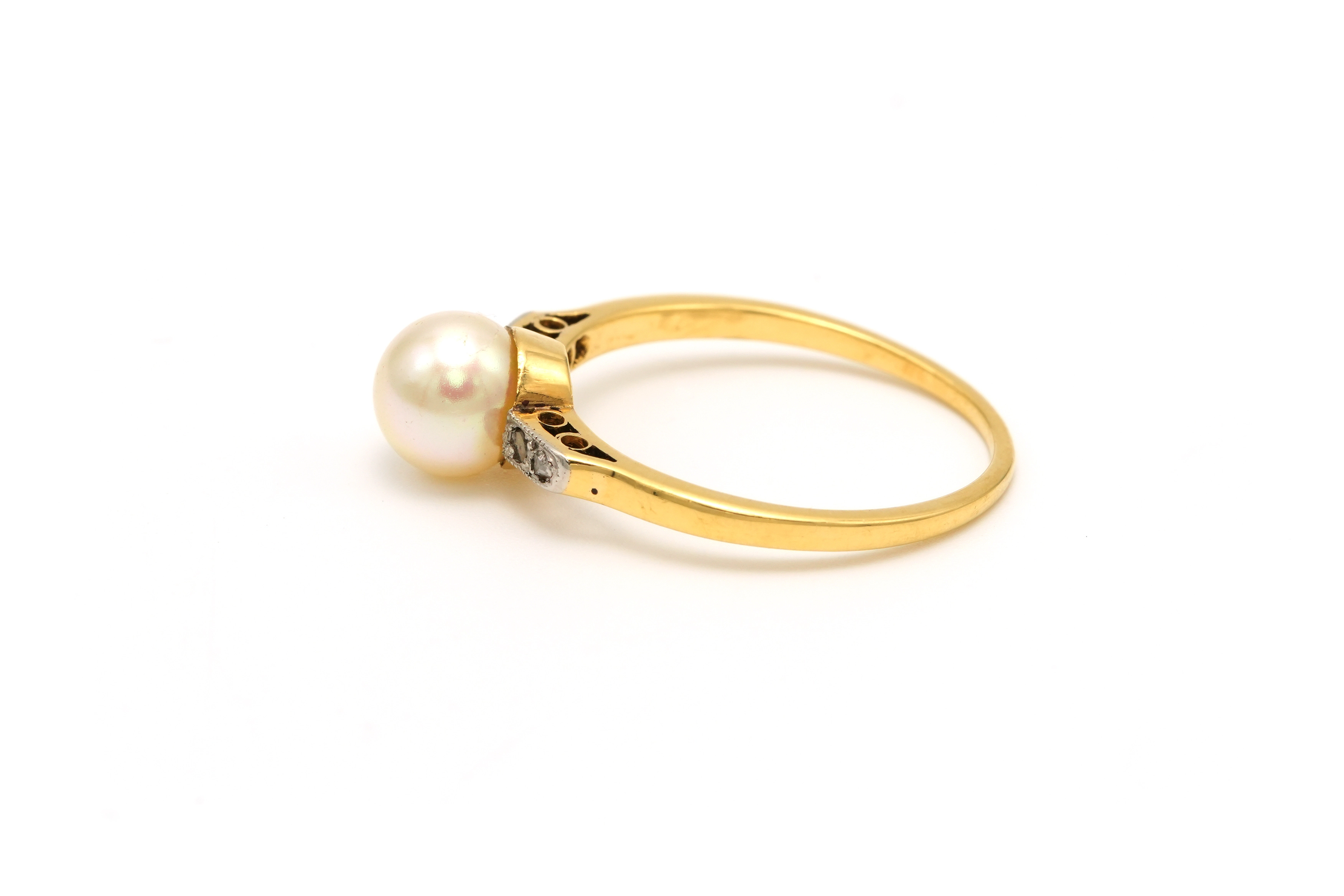 Bague Art Déco en or jaune 18 carats sertie d'une perle et de diamants - - 3