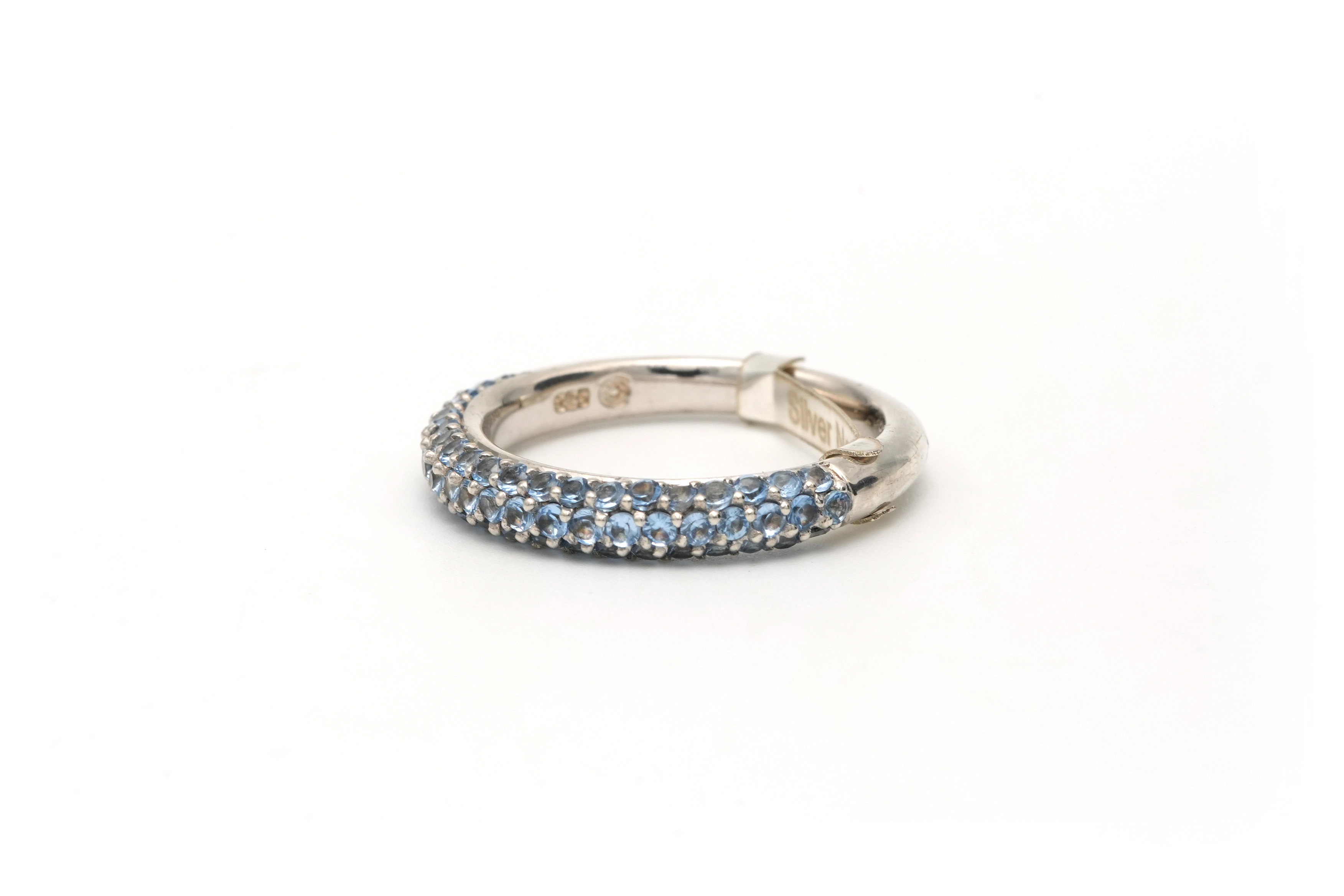 Bague contemporaine en argent 925, sertie de zirconiums bleus - 2