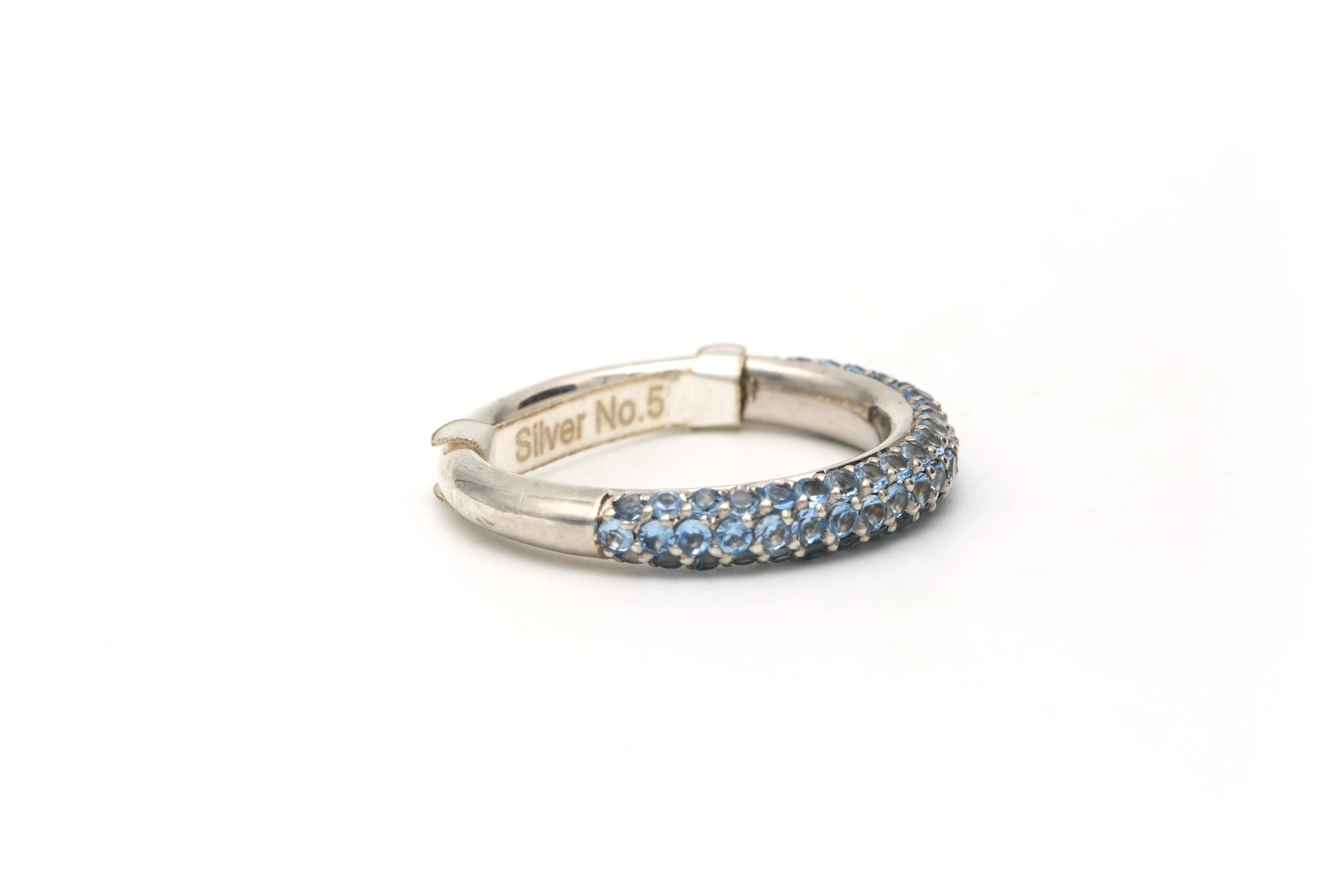 Bague contemporaine en argent 925, sertie de zirconiums bleus - 6