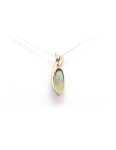 Pendentif Années 70 en or blanc 14 carats serti d'une opale - 4