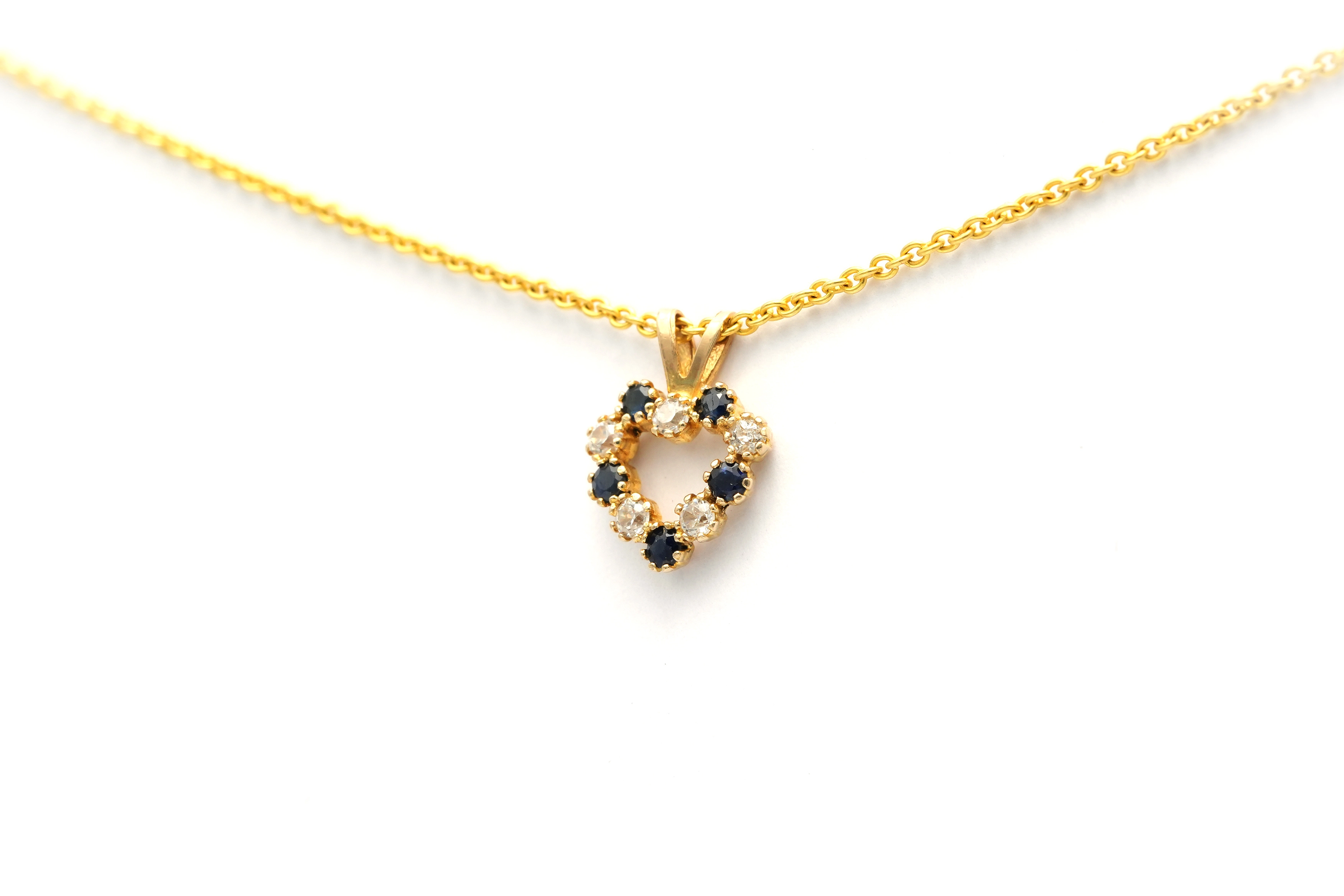 Pendentif contemporain en or jaune 9 carats serti de saphirs naturels et de zirconiums - 2