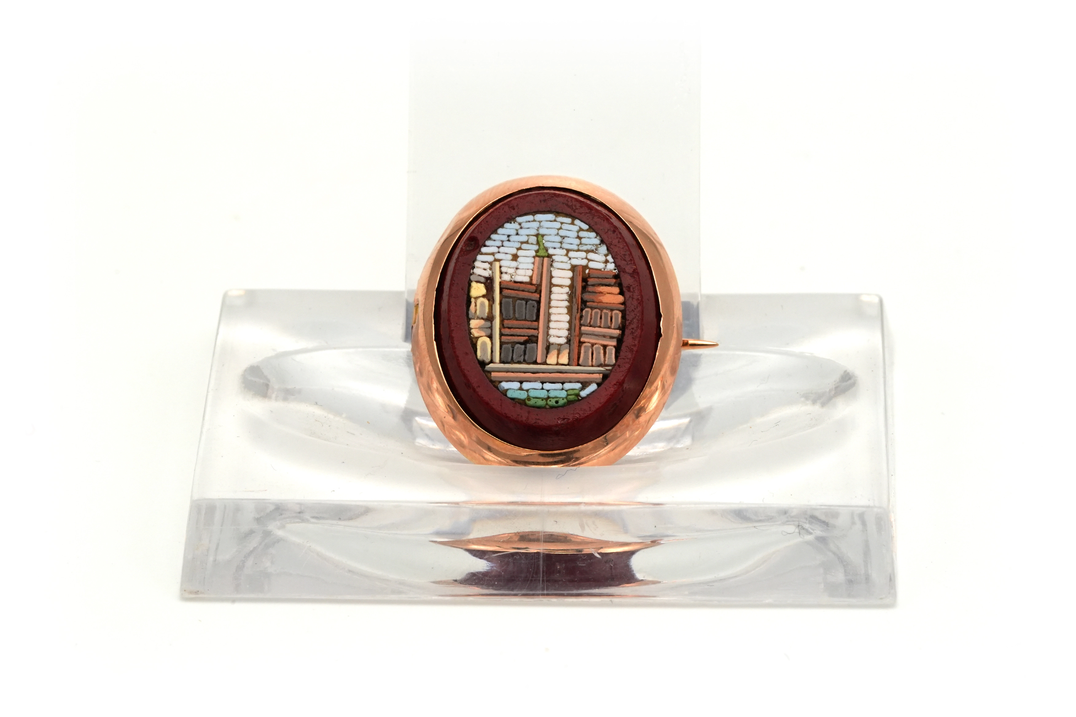 Broche Années 50 en or rose 18 carats et micro-mosaïque - - 1