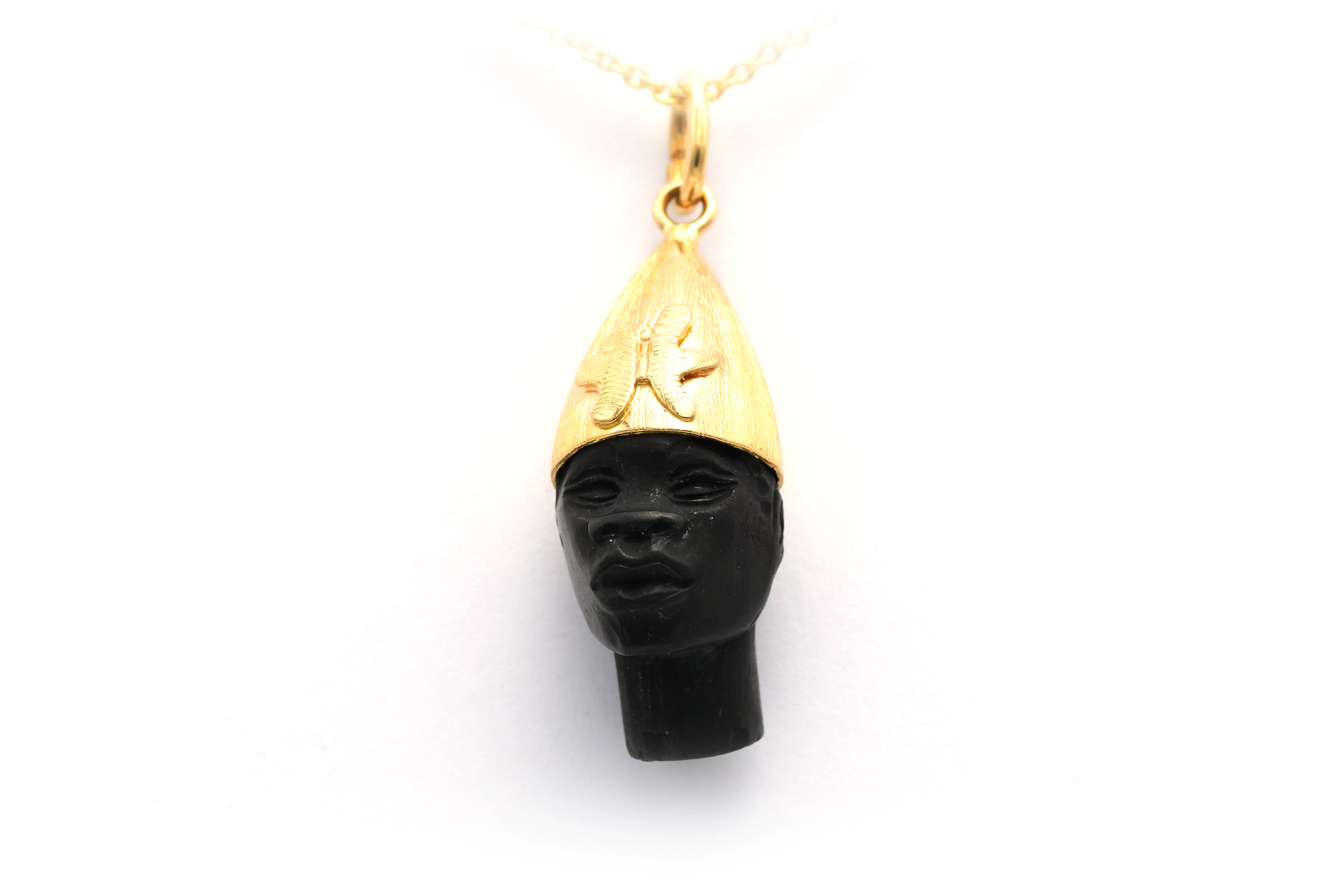 Pendentif Années 70 en or jaune 18 carats sertie de jais - 1