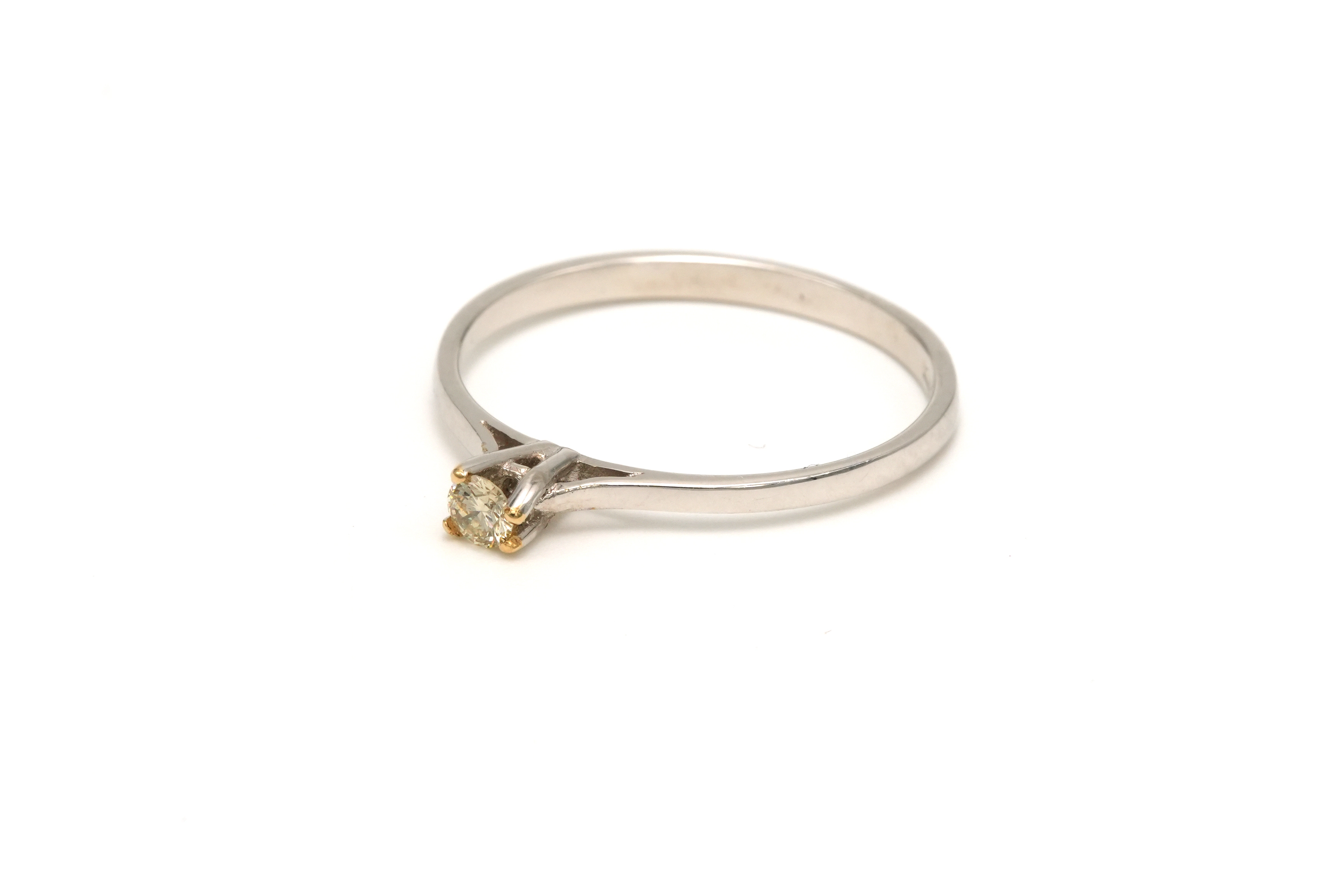 Bague contemporaine en or blanc 18 carats sertie d'un diamant (0.07 carat) - 2