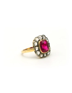 Bague Art Déco en or jaune 18 carats sertie d'un rubis de synthèse et de diamants "taille" rose - 6