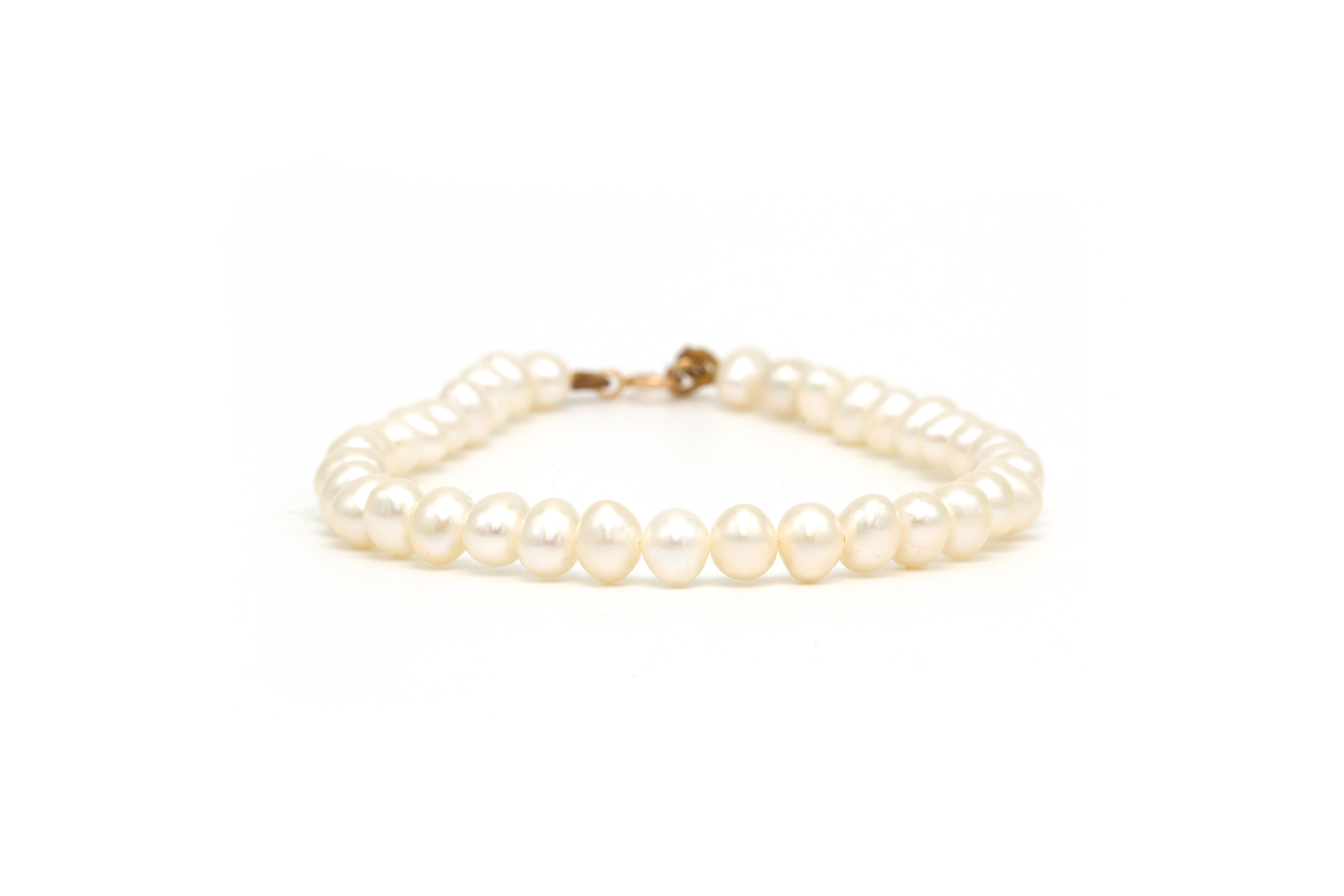 Bracelet contemporain en or jaune 18 carats et perles - 1