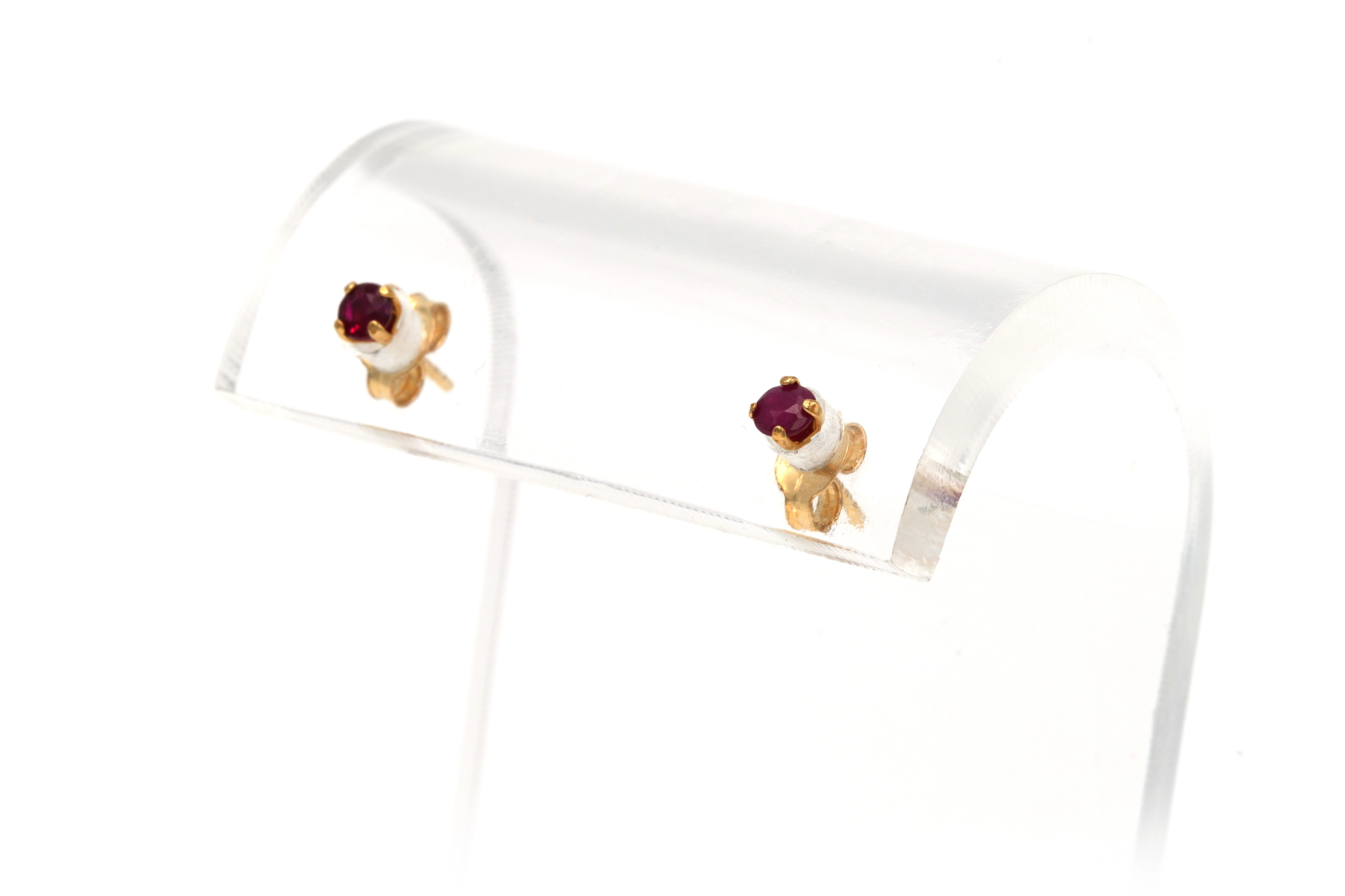 Boucles d'oreilles contemporaines en or jaune 9 carats serties de rubis - 4