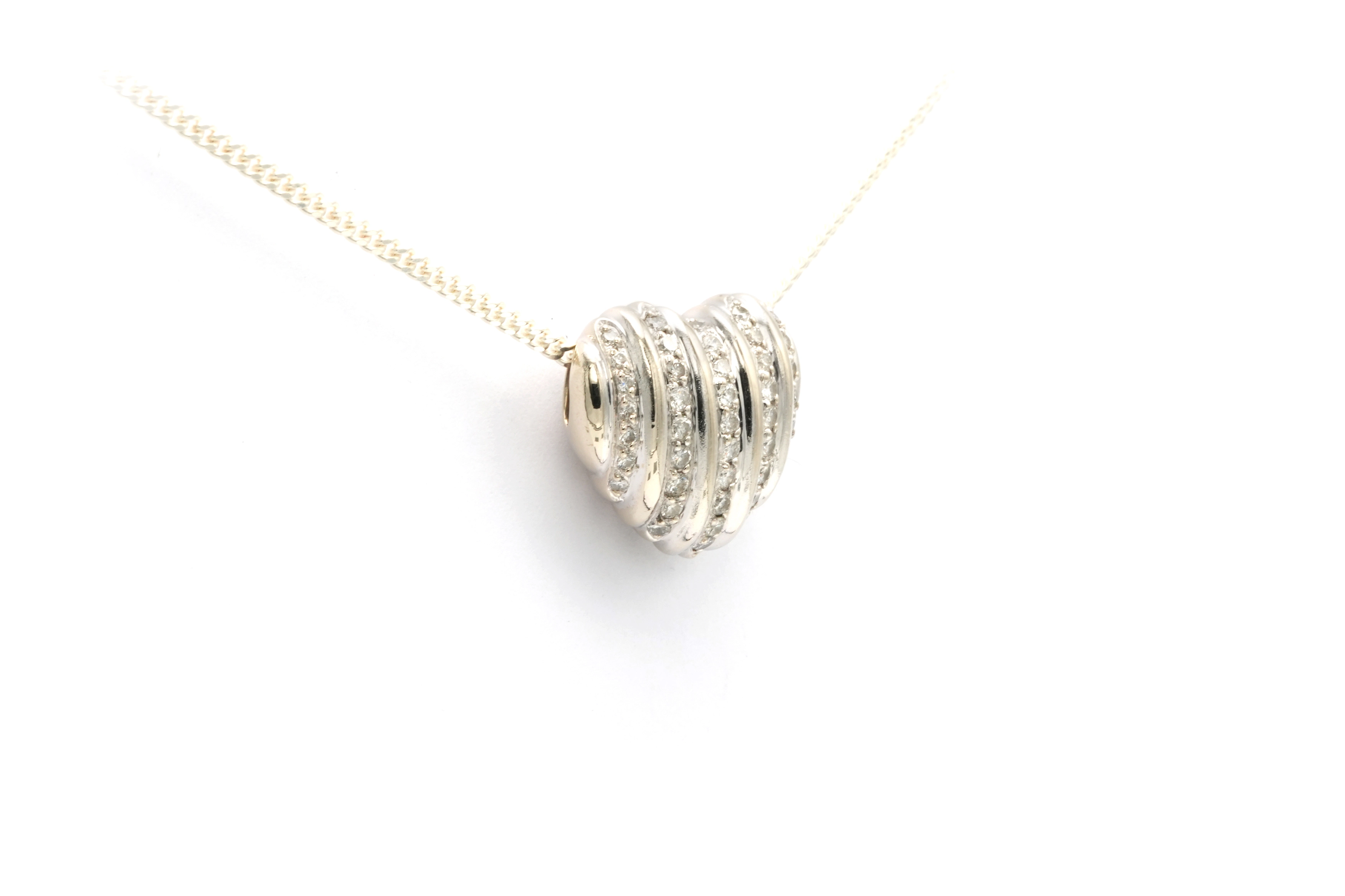 Pendentif contemporain en or blanc 14 carats serti de diamants "taille" brillant (+-0.266ct) - 3