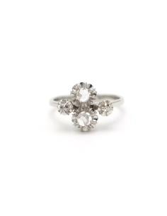 Bague Art Déco en or blanc 18 carats sertie de diamants - 1