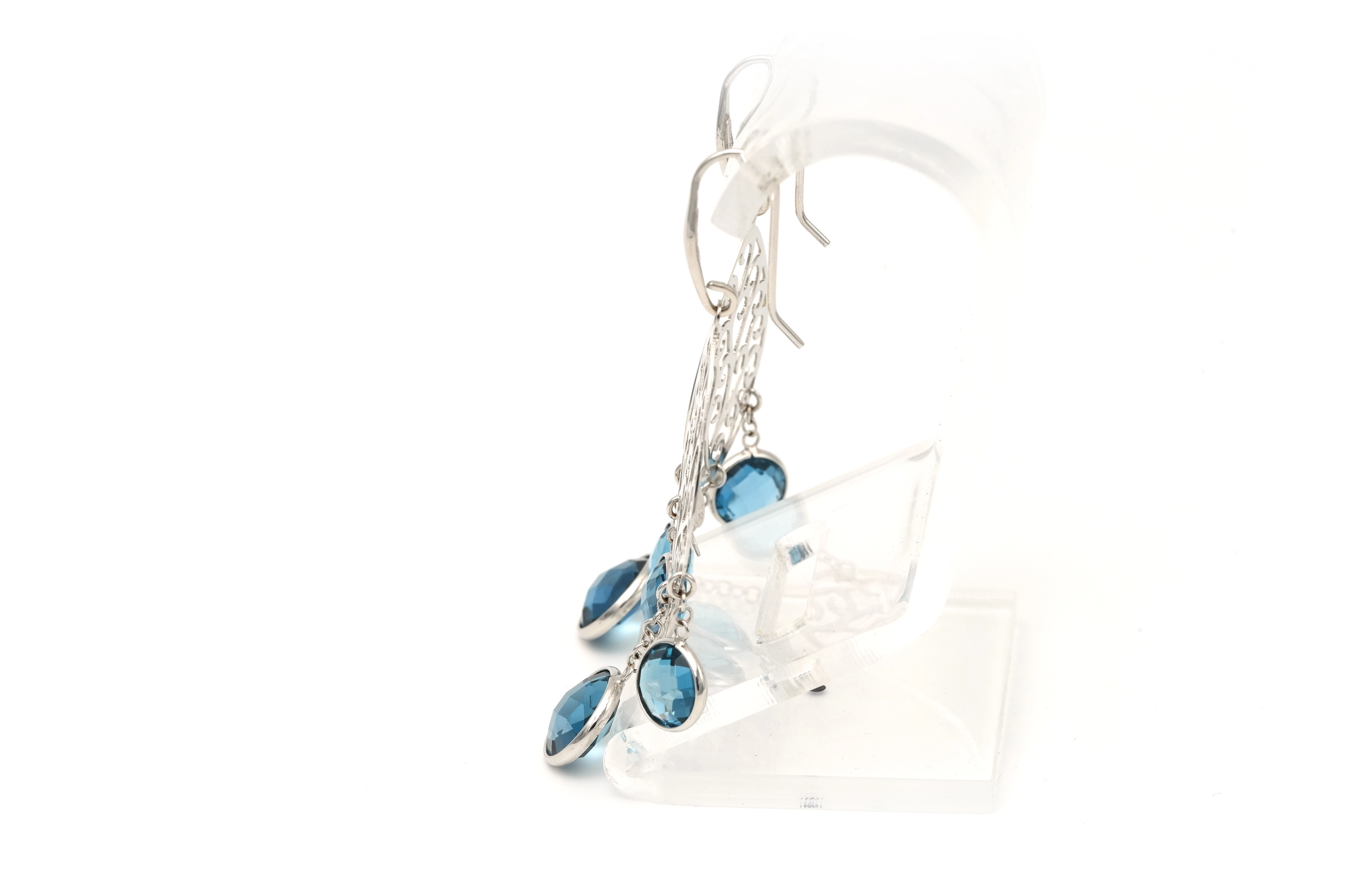 Boucles d'oreilles contemporaines en or blanc 18 carats serties de topazes - 5