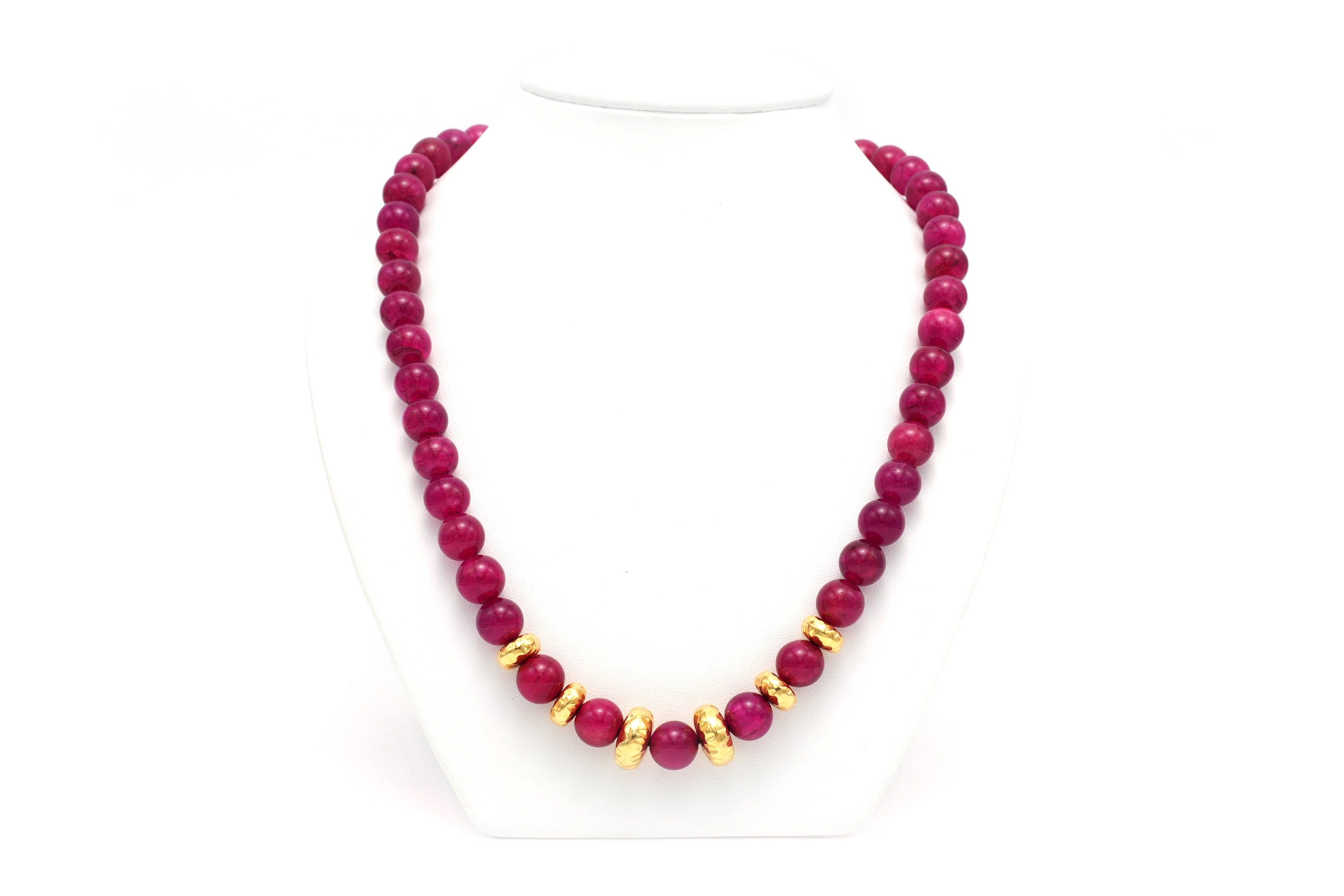 Collier contemporain en or jaune 18 carats et perles de rubis - 1