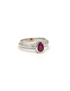 Bague contemporaine en or blanc 18 carats sertie d'un rubis et de diamants "taille" brillant (0,2ct) - 6