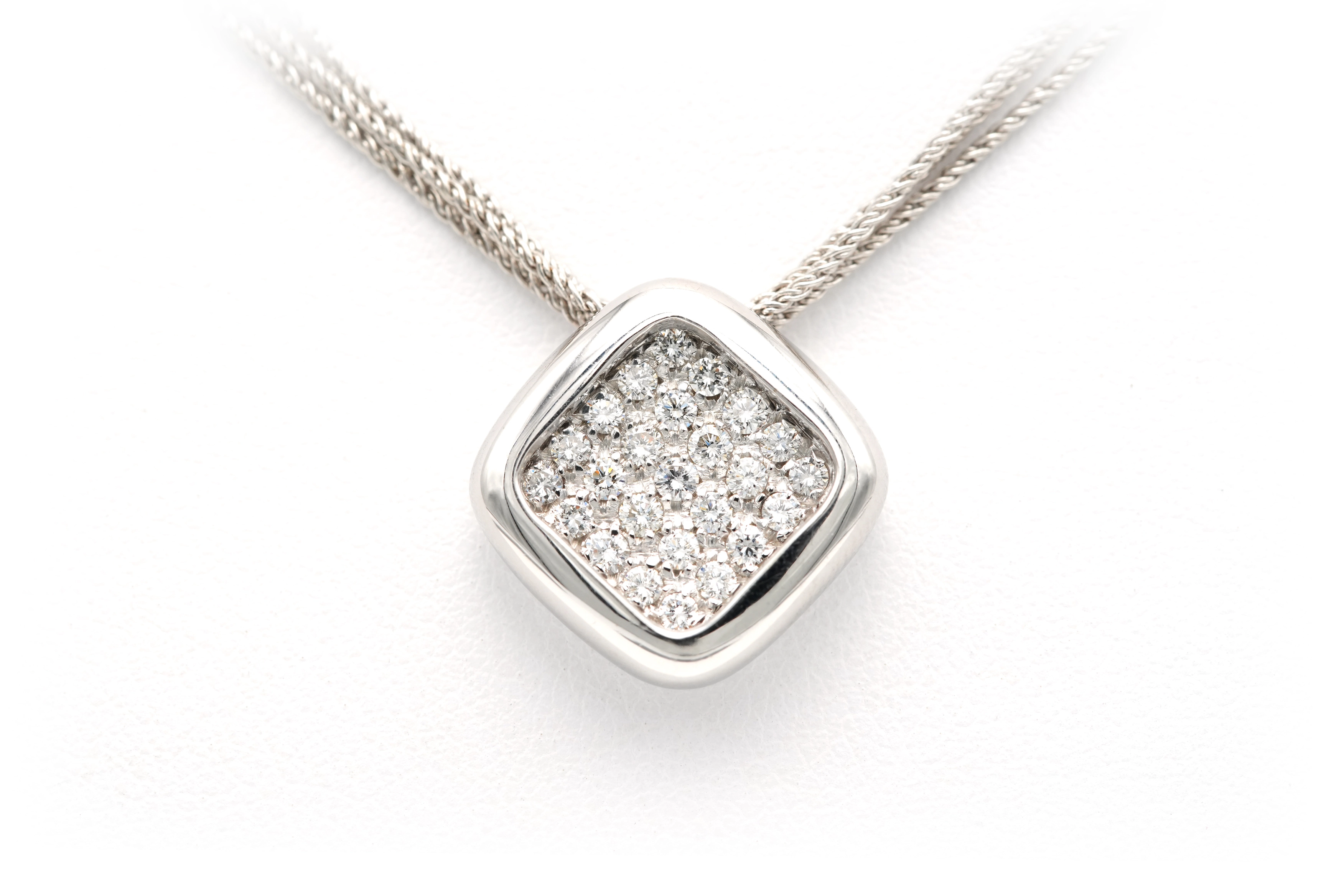 Collier contemporain en or blanc 18 carats serti de diamants "taille" brillant (0,62ct) - 4