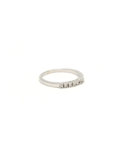 Alliance demi-américaine contemporaine en or blanc 9 carats sertie de diamants - 6