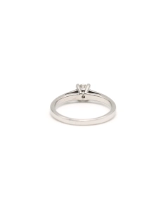 Bague contemporaine en or blanc 18 carats sertie d'un diamant "taille" brillant (+-0.23ct) - 4