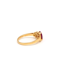 Bague contemporaine en or jaune 18 carats sertie d'un rubis et de diamants "taille" brillant (+-0.07ct) - 5