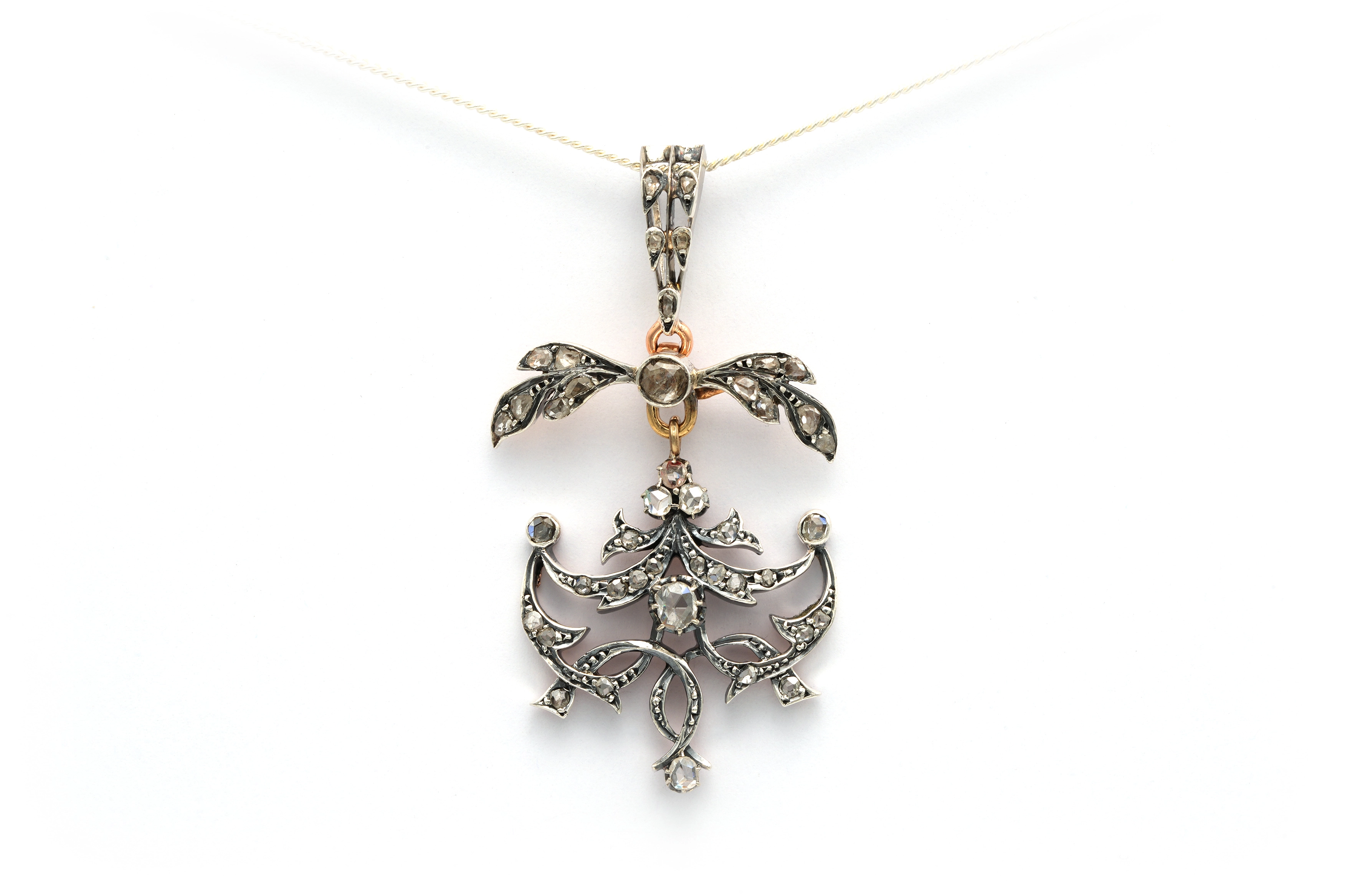 Pendentif Napoléon III en or jaune 18 carats et argent serti de diamants "taille" rose - 1