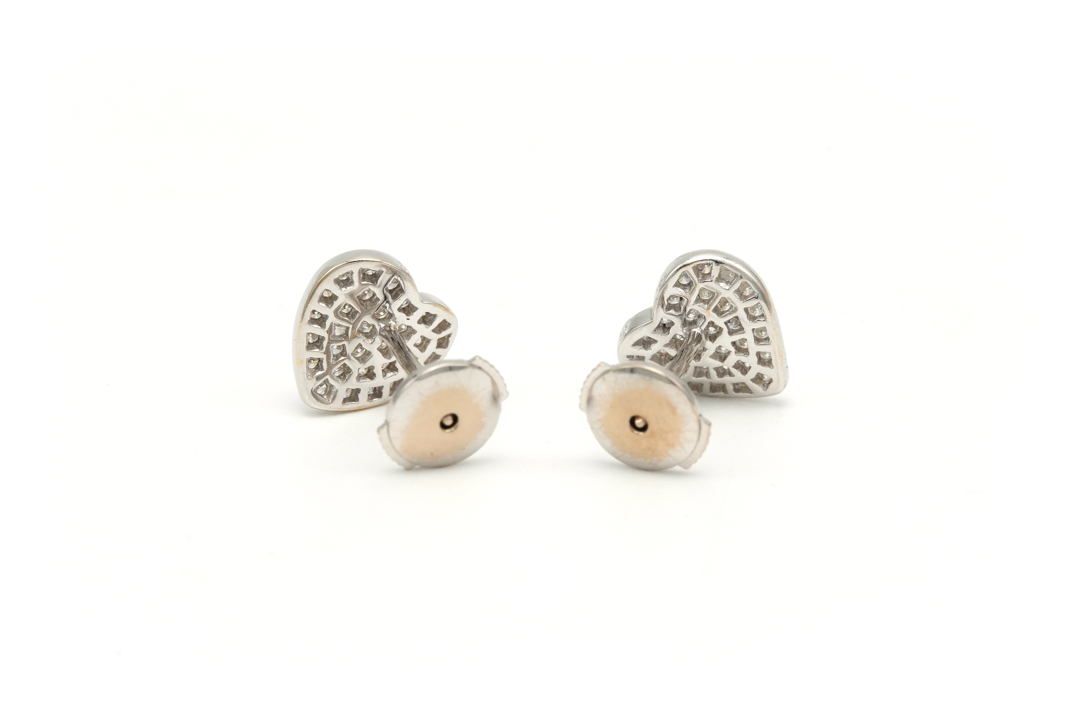 Boucles d'oreilles contemporaines en or blanc 18 carats serties de diamants "taille" brillant (+-0.31ct) - 2