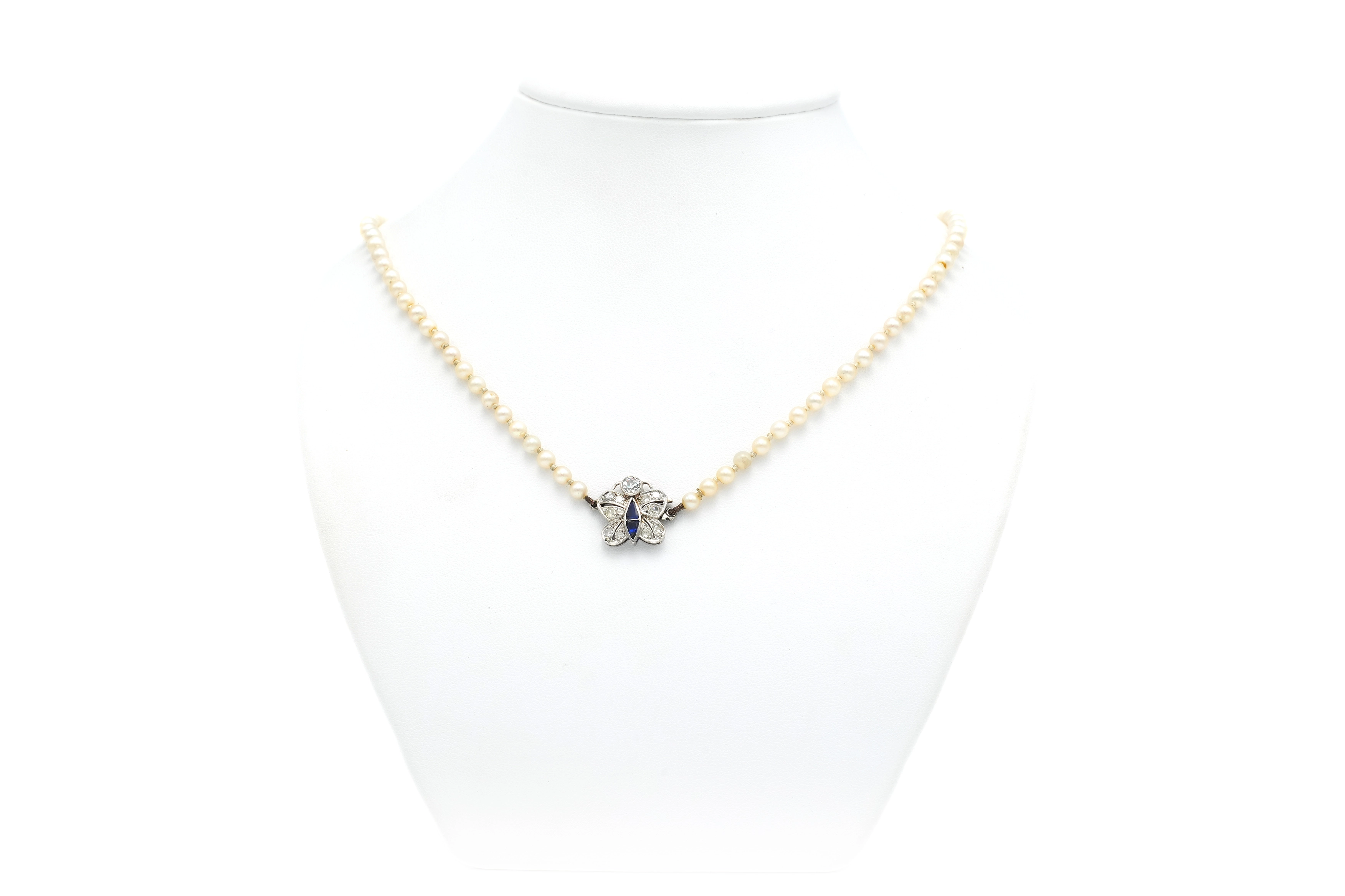 Collier Art Nouveau en or blanc 18 carats serti de diamant "taille" old cut et 8/8 et saphir de synthèse - 2