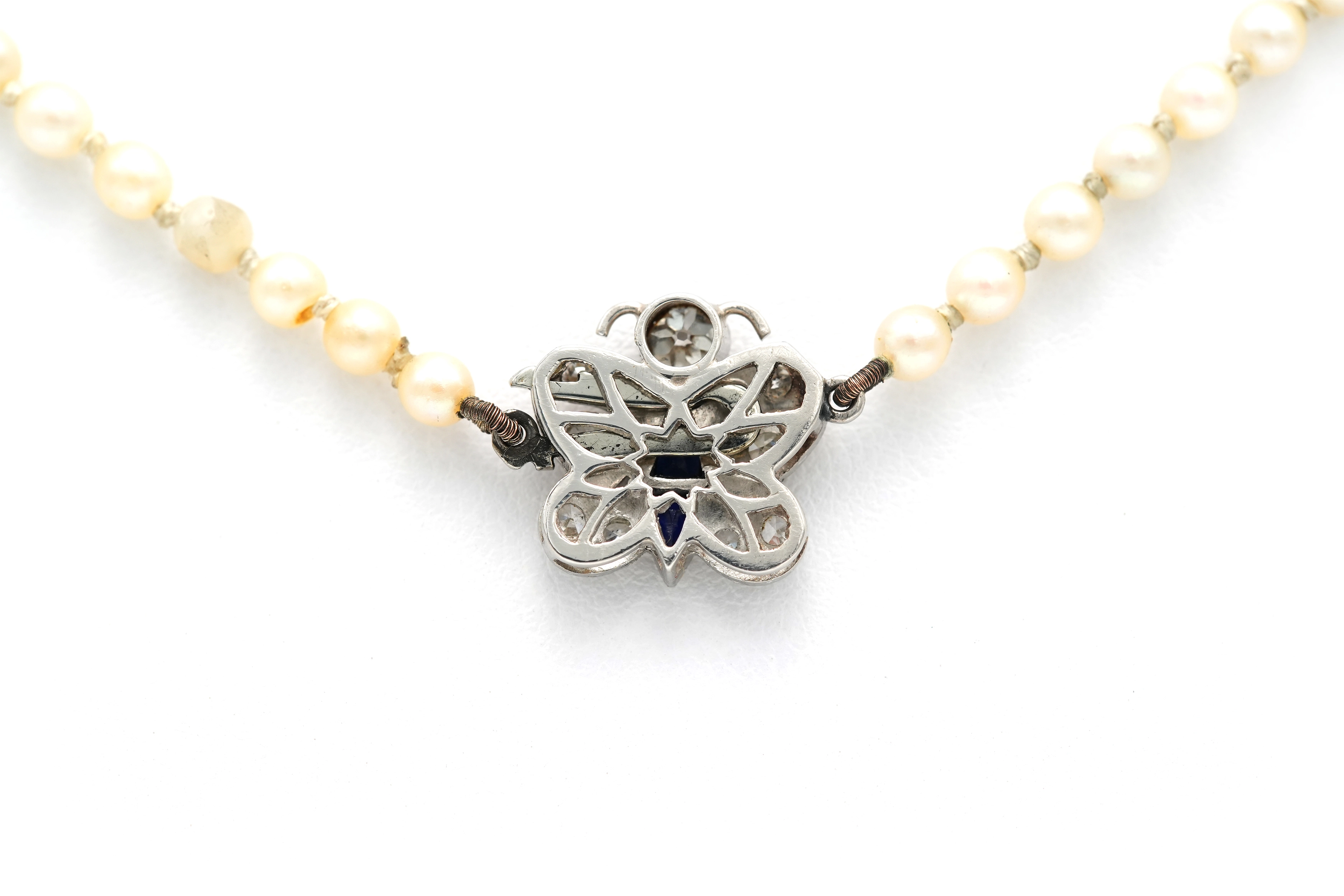 Collier Art Nouveau en or blanc 18 carats serti de diamant "taille" old cut et 8/8 et saphir de synthèse - 5