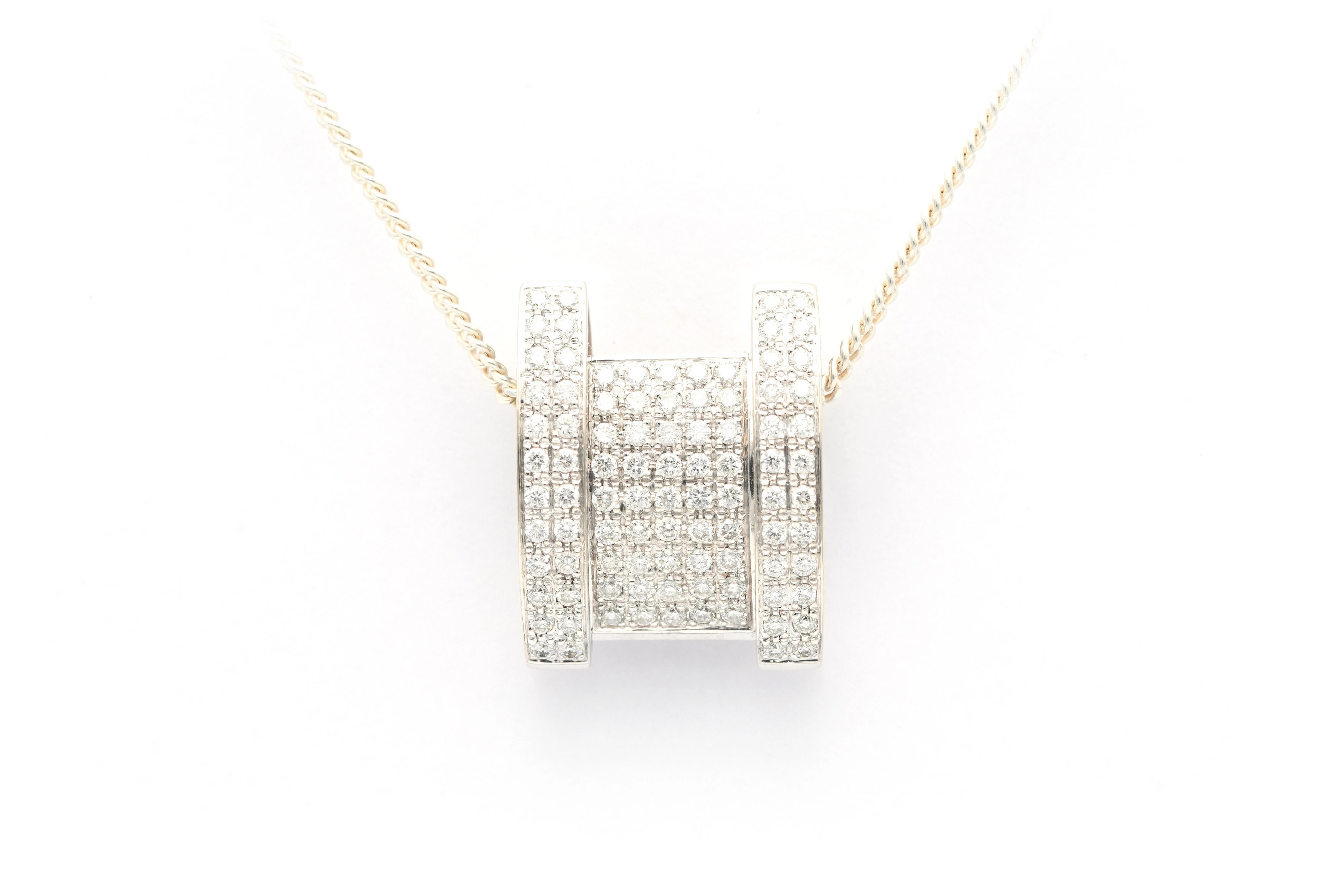 Pendentif contemporain en or blanc 18 carats serti de diamants "taille" brillant (+-0.465ct) - 1