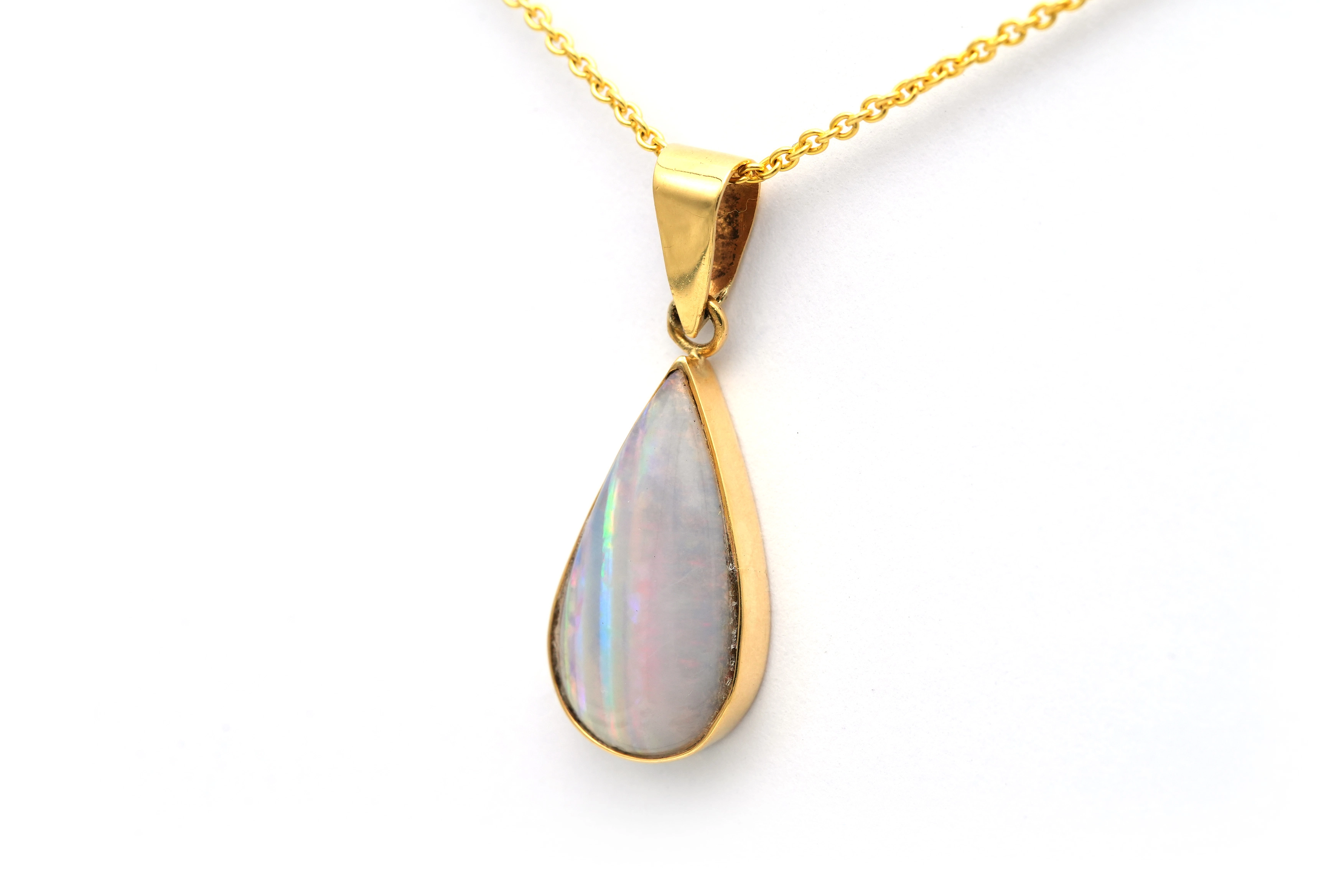 Pendentif contemporain en or jaune 18 carats serti d'une opale - 2