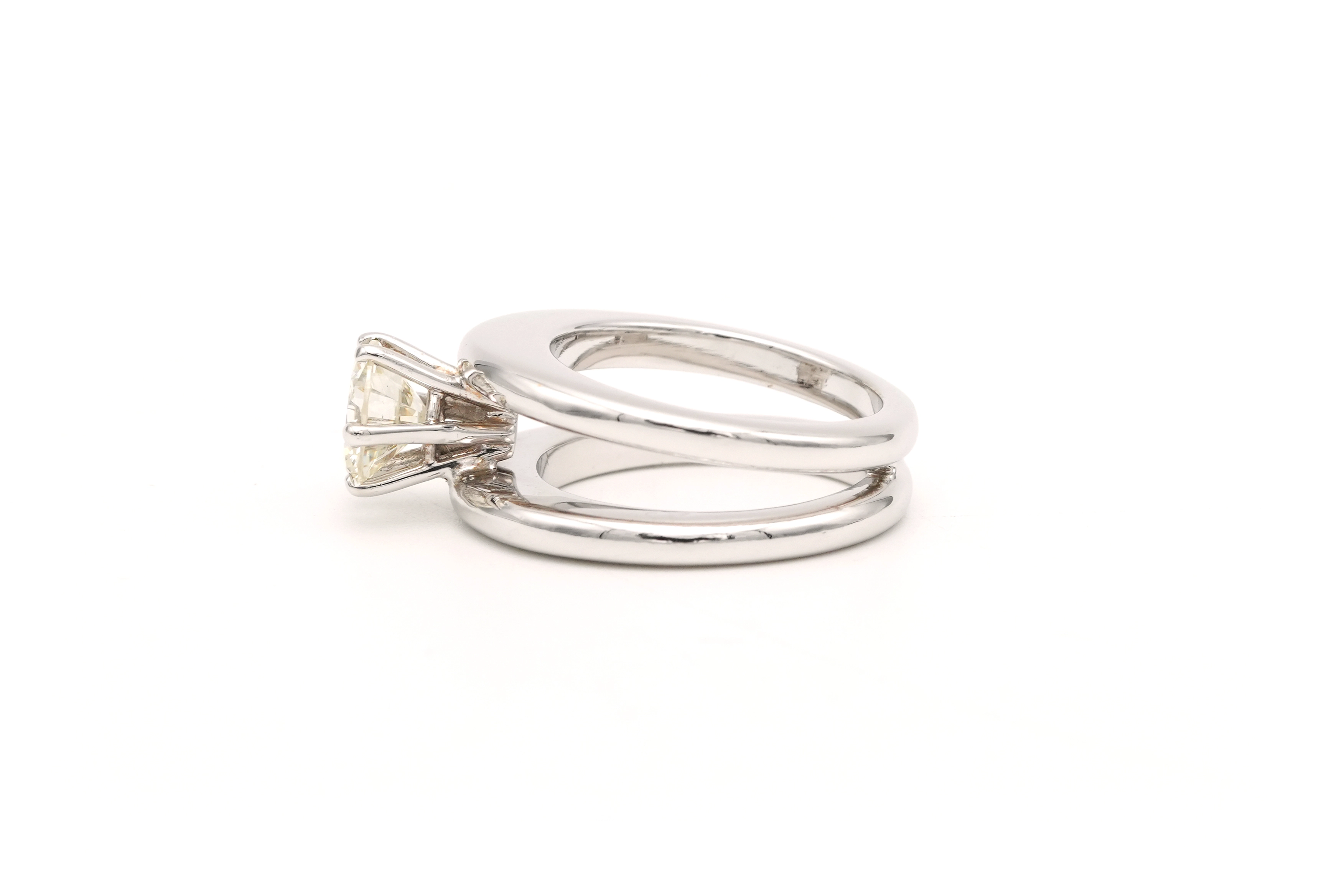 Bague contemporaine en or blanc 18 carats sertie d'un diamant "taille" brillant (+-1.15ct) - 3