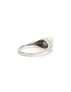 Bague Art Déco en or blanc 18 carats sertie d'une perle et de diamants - 5