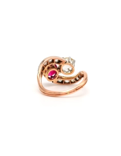 Bague Art Nouveau en or jaune 18 carats sertie d'un rubis de synthèse et de diamants "taille" rose - 4