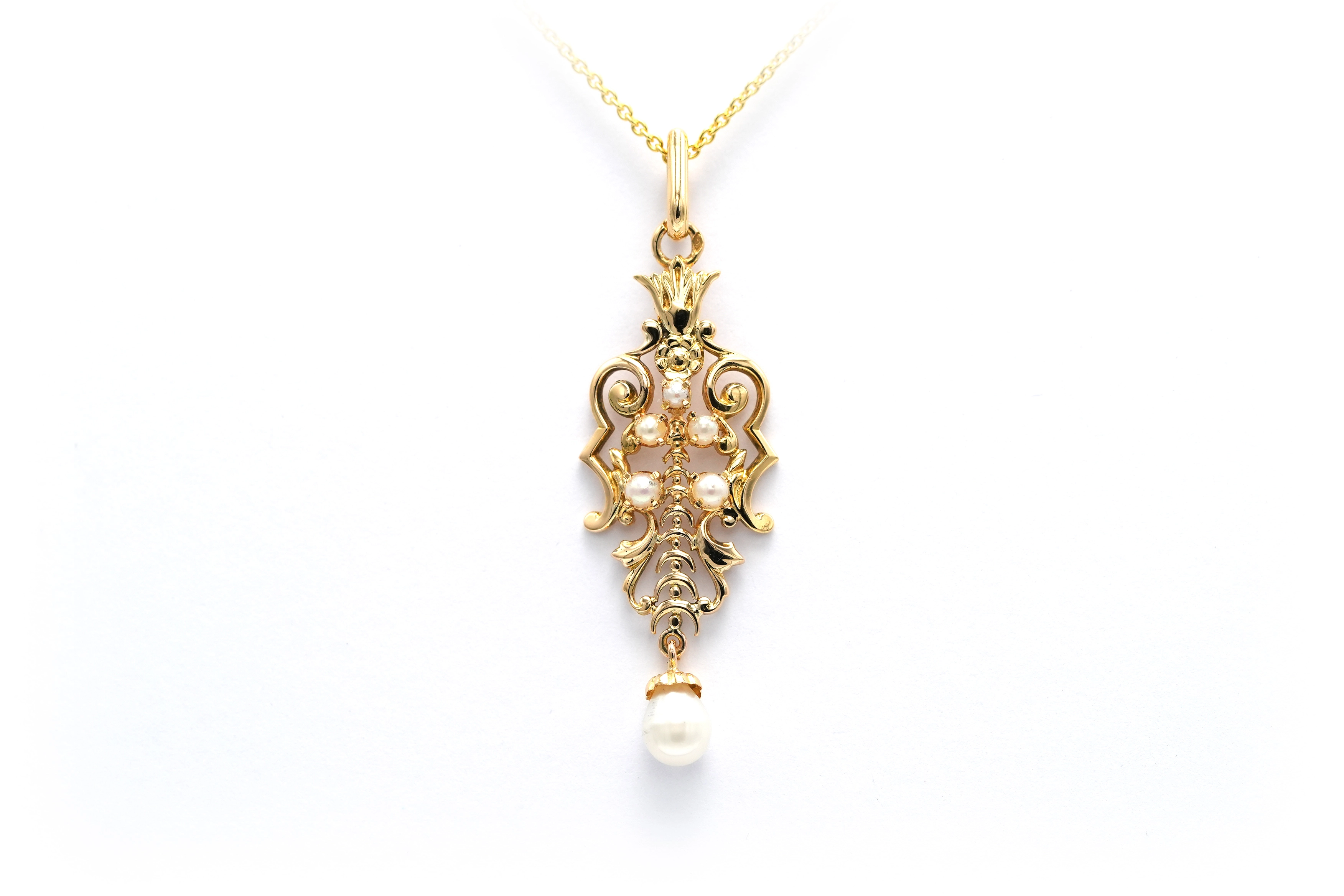 Pendentif Art Déco en or jaune 18 carats serti de perles - 1