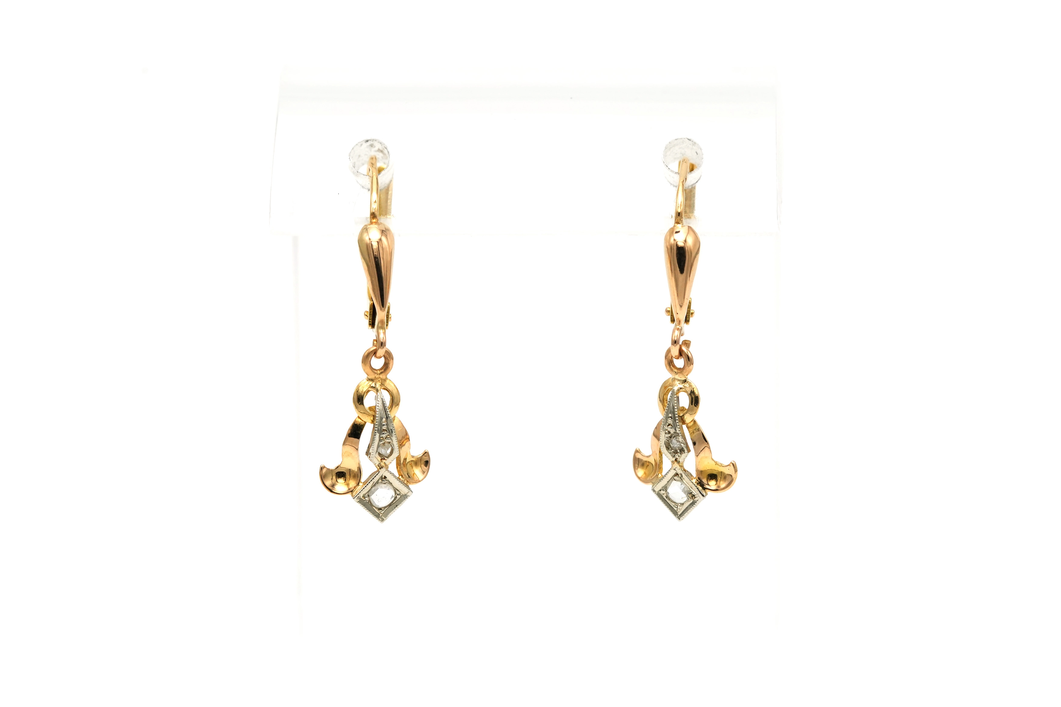 Boucles D'oreilles Anciennes Art Déco En Or 18 Carats - Occasion