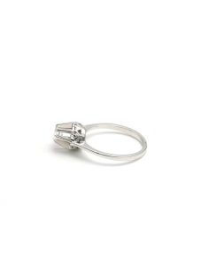 Bague contemporaine en or blanc 18 carats sertie d'un zirconium - - 3