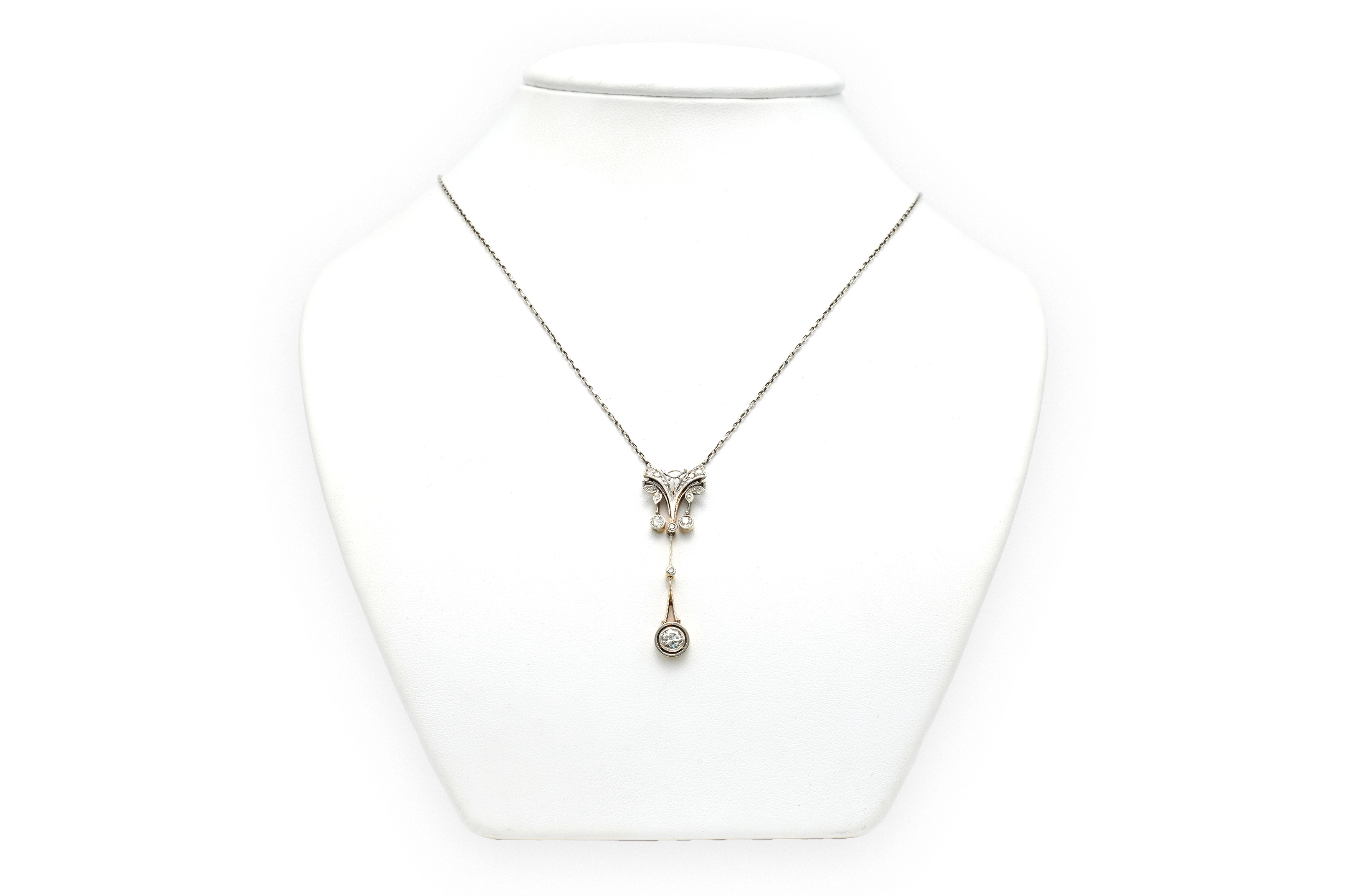 Collier Art Déco en or jaune 18 carats et argent 925 serti de diamants "taille" old cut et "taille" rose - 3