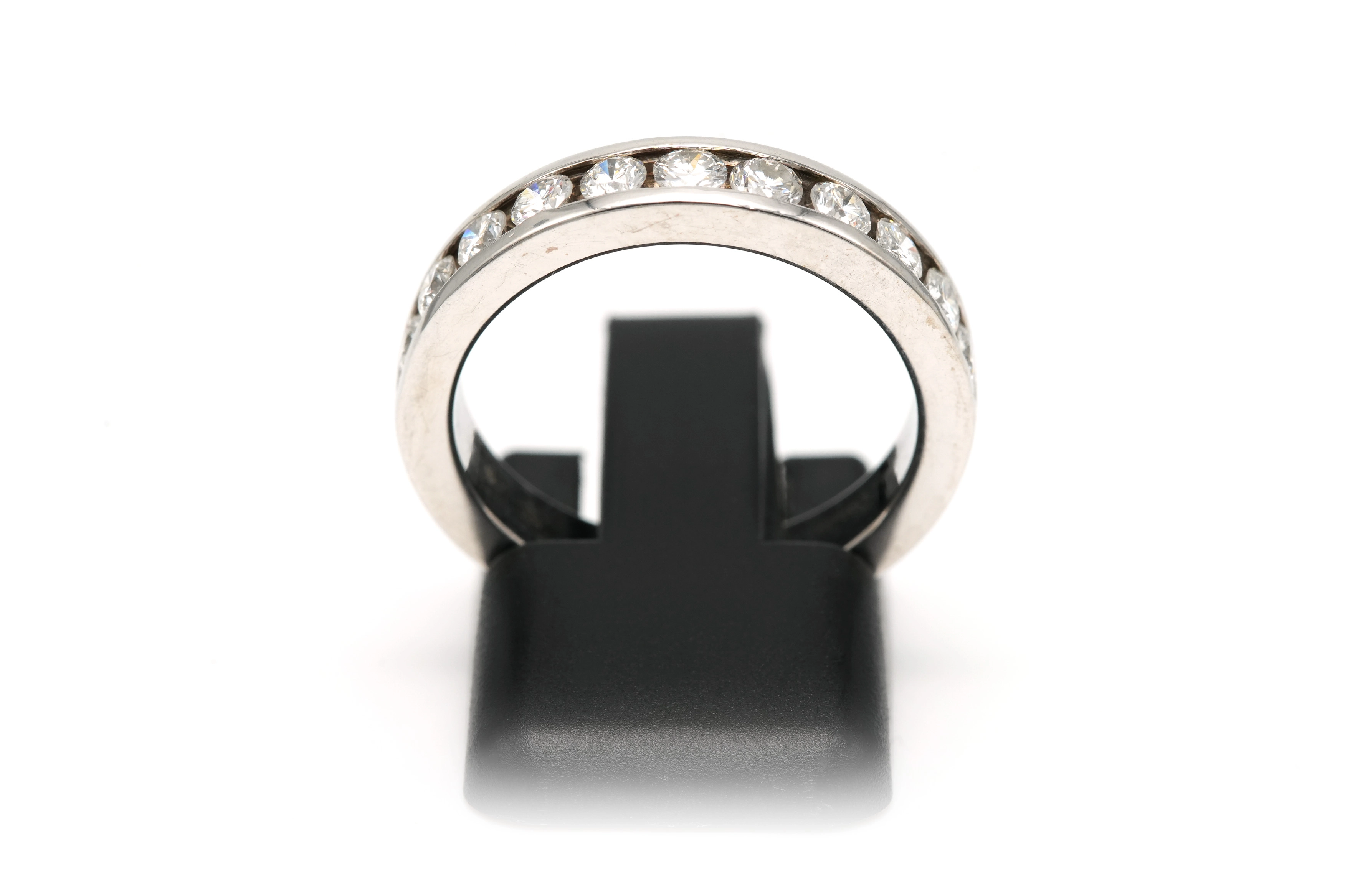 Alliance demi-américaine contemporaine en or blanc 18 carats sertie de diamants "taille" brillant (+-0.68ct) - - 1