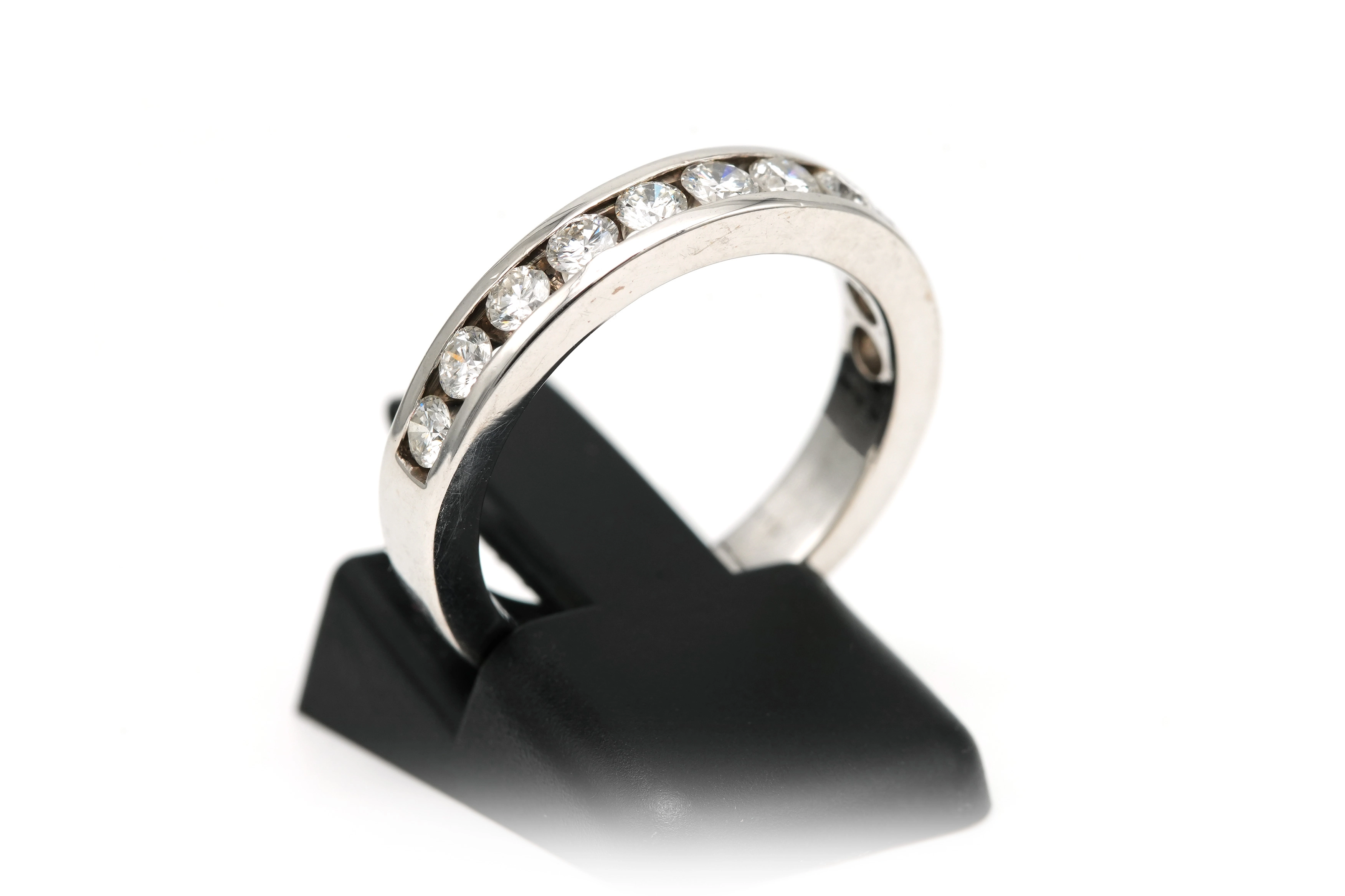 Alliance demi-américaine contemporaine en or blanc 18 carats sertie de diamants "taille" brillant (+-0.68ct) - 6