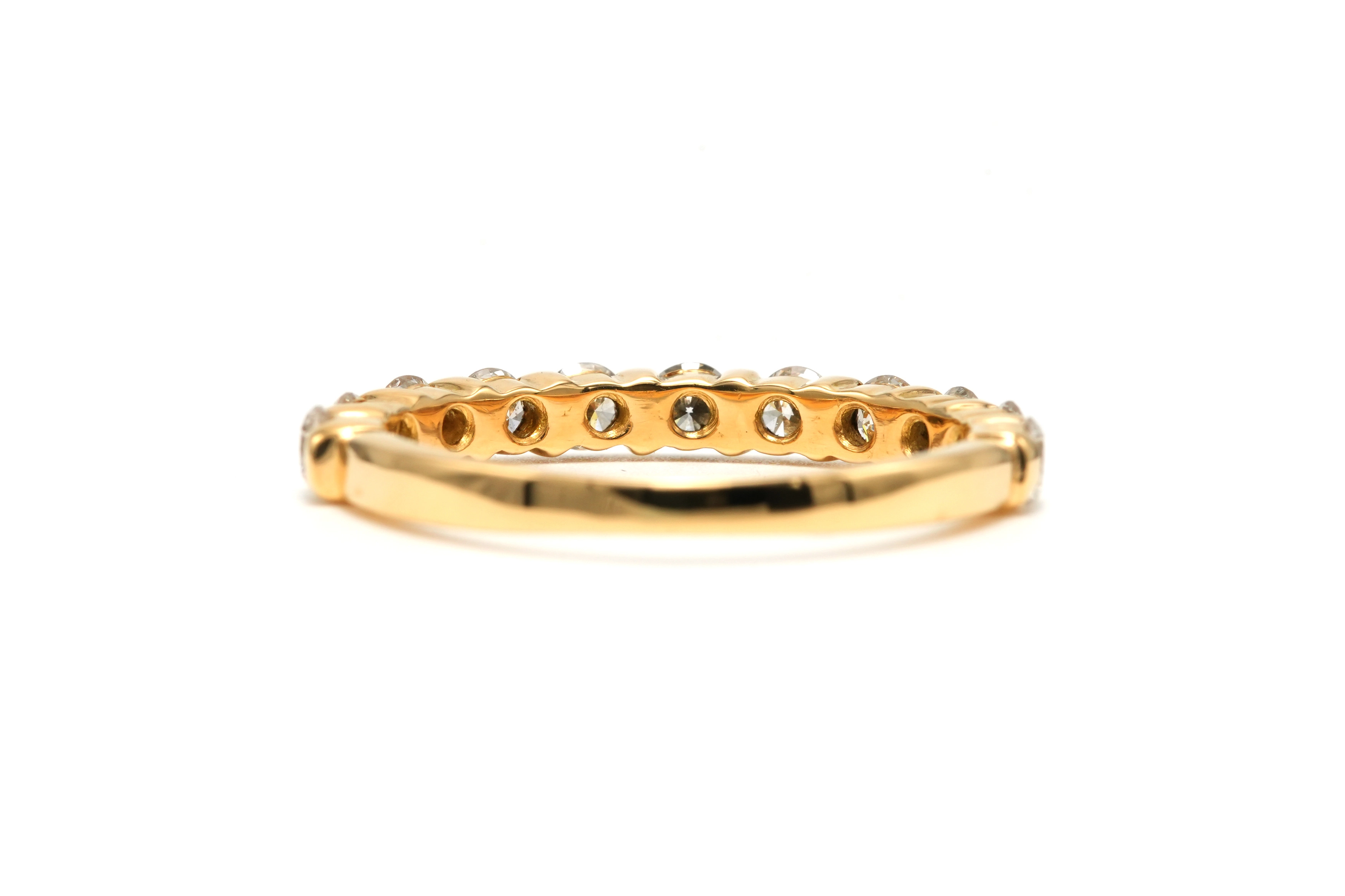 Alliance demi-américaine contemporaine en or jaune 18 carats sertie de diamants "taille" brillant (+-0.77ct) - 4