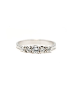 Bague contemporaine en or blanc 18 carats sertie de diamants "taille" brillant (+-0.48ct) - - 1